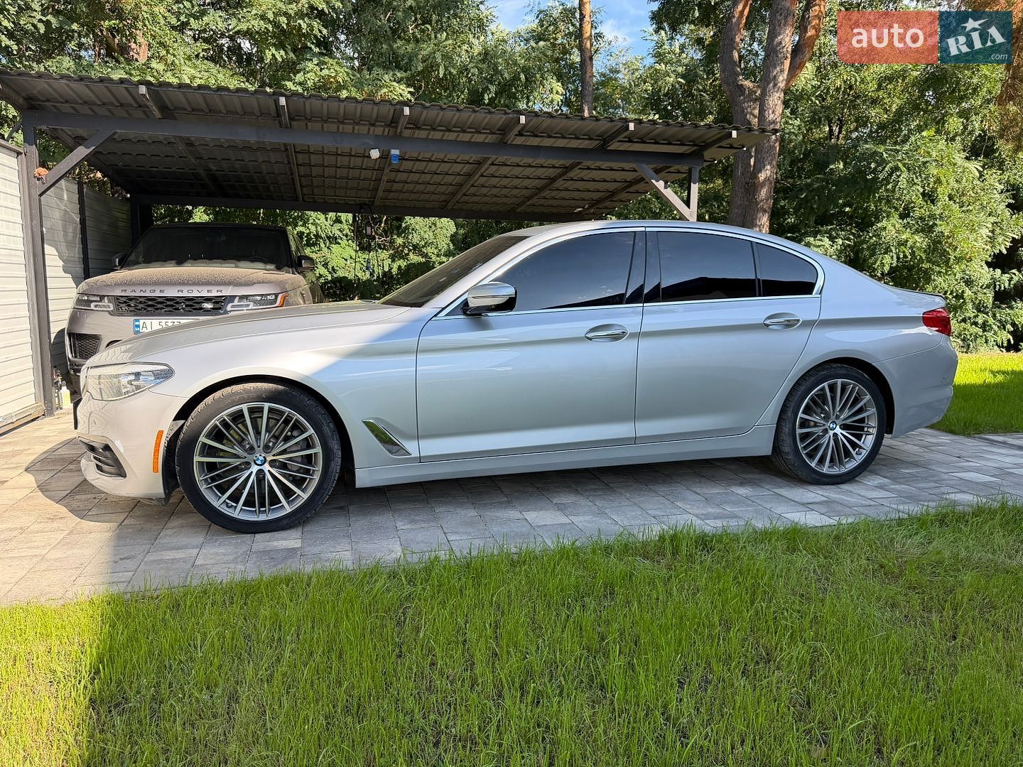 BMW 5 Series 2017 VIN WBAJA5C30HG898006 фото оголошення 6 з 33