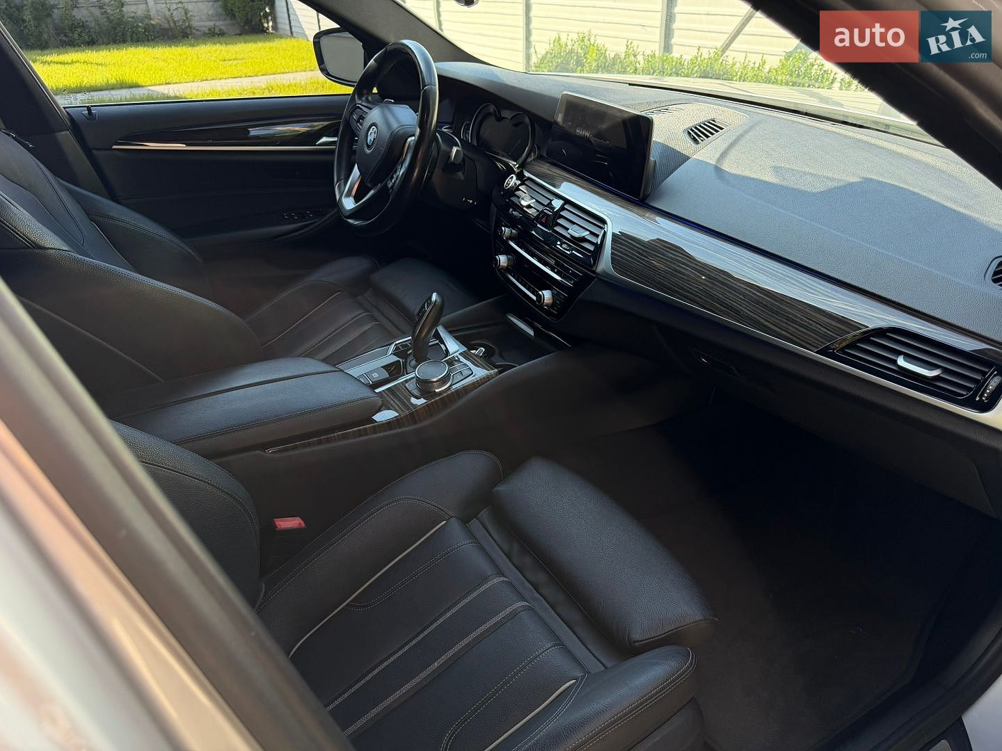 BMW 5 Series 2017 VIN WBAJA5C30HG898006 фото оголошення 22 з 33