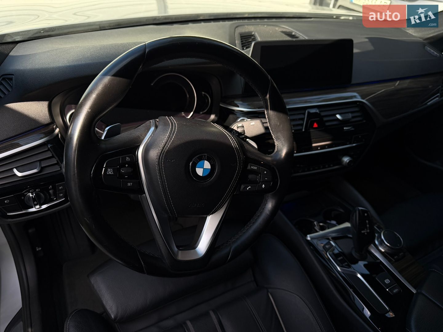 BMW 5 Series 2017 VIN WBAJA5C30HG898006 фото оголошення 33 з 33
