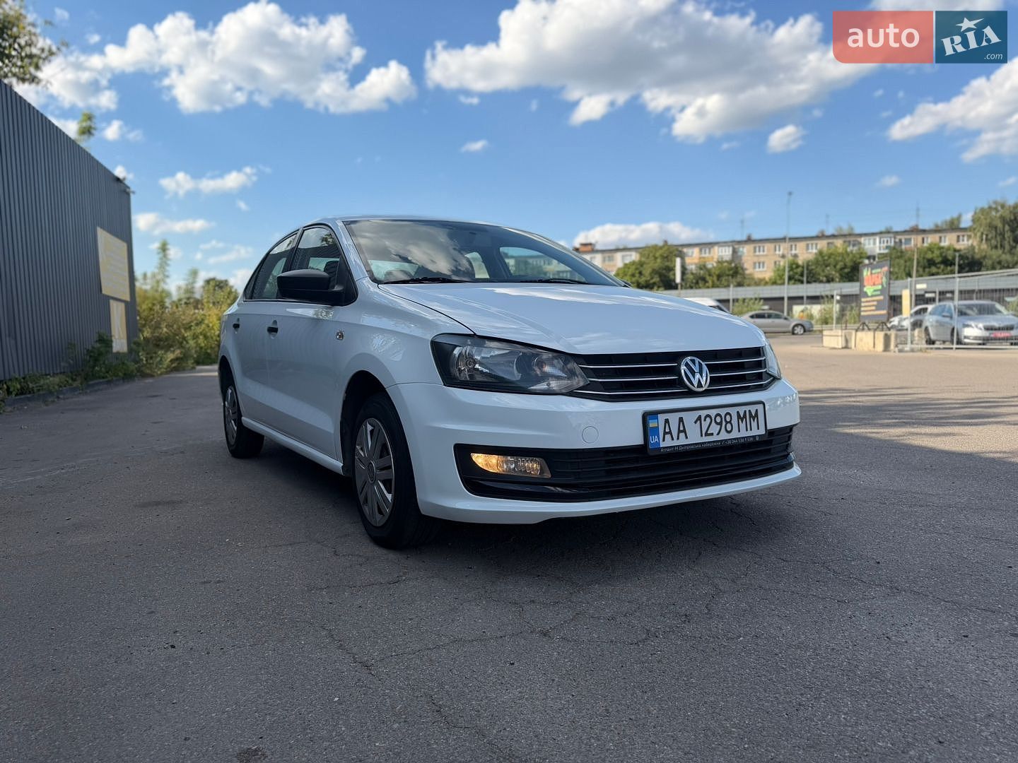 Volkswagen Polo 2019 VIN XW8ZZZ61ZLG012331 фото оголошення 7 з 17