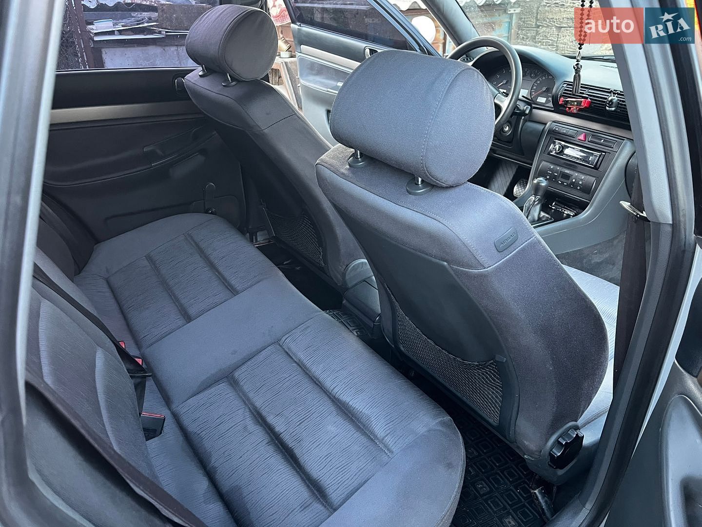 Audi A4 1999 VIN WAUZZZ8DZYA006293 фото оголошення 8 з 11