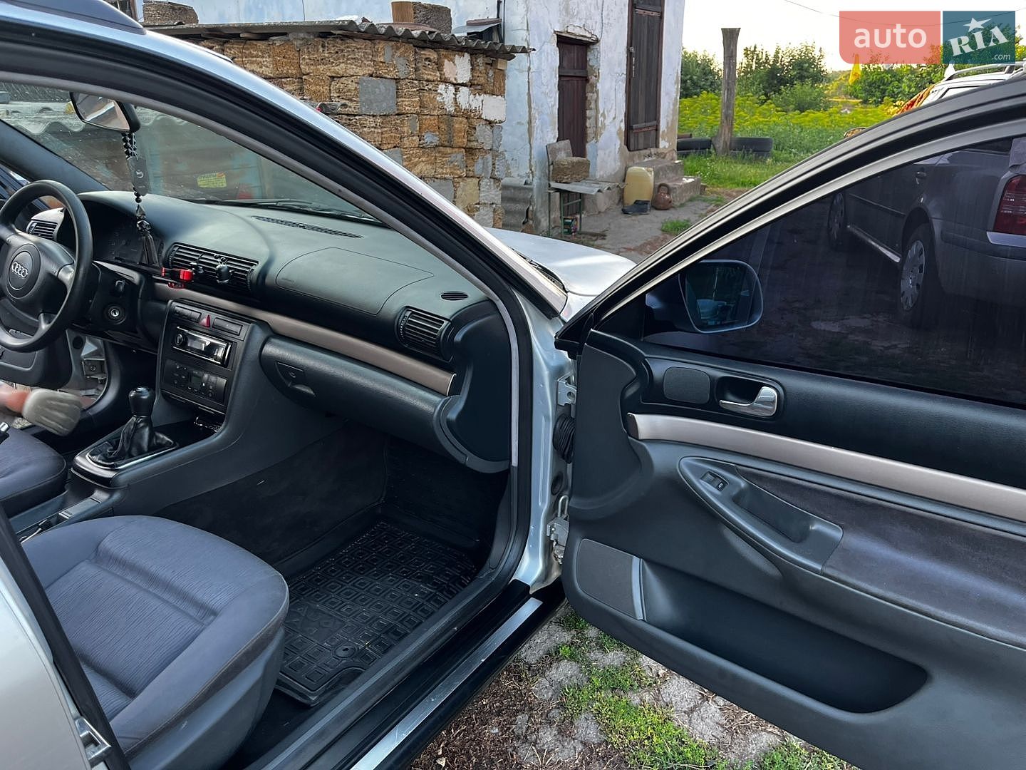 Audi A4 1999 VIN WAUZZZ8DZYA006293 фото оголошення 10 з 11
