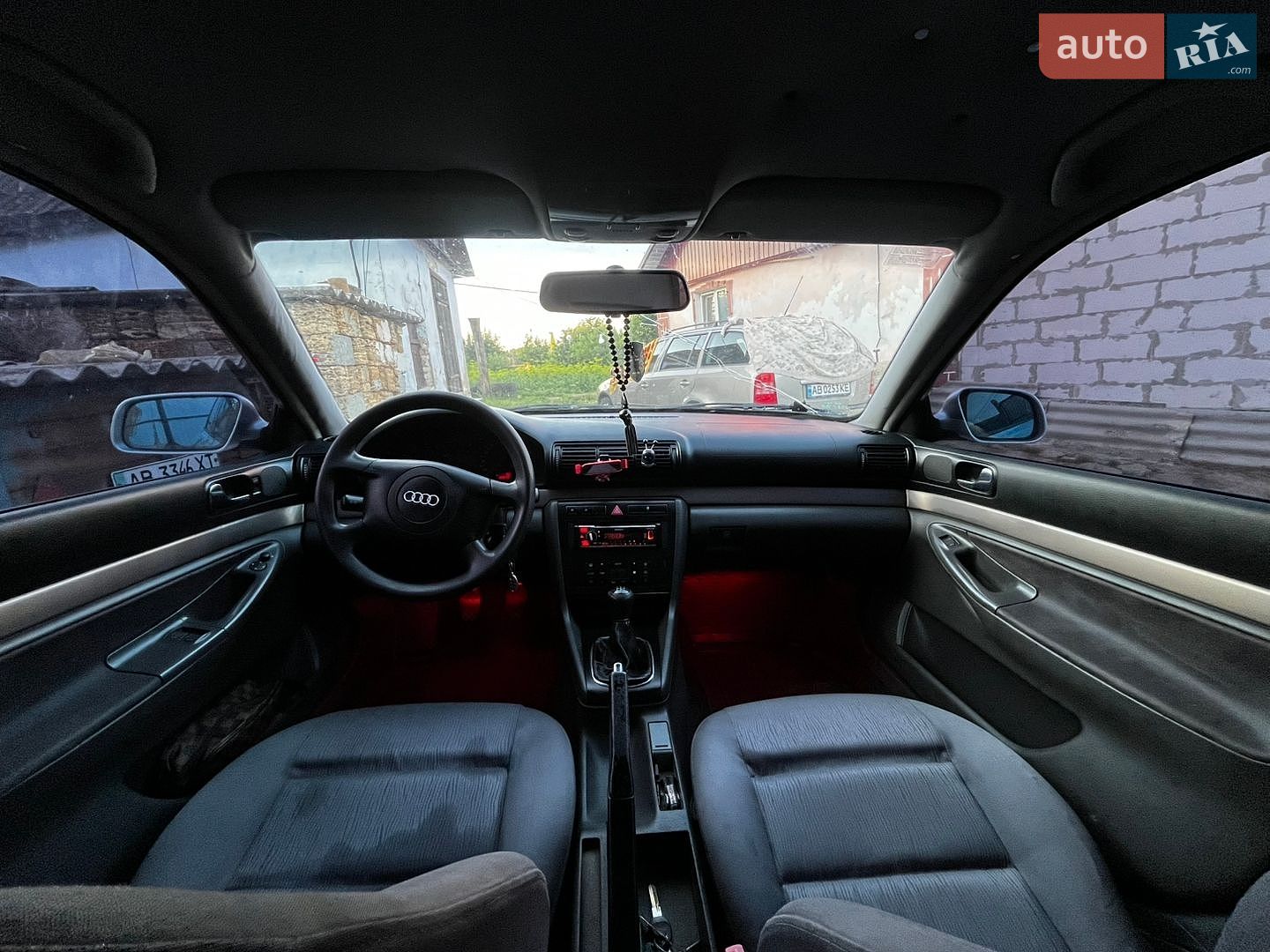 Audi A4 1999 VIN WAUZZZ8DZYA006293 фото оголошення 9 з 11