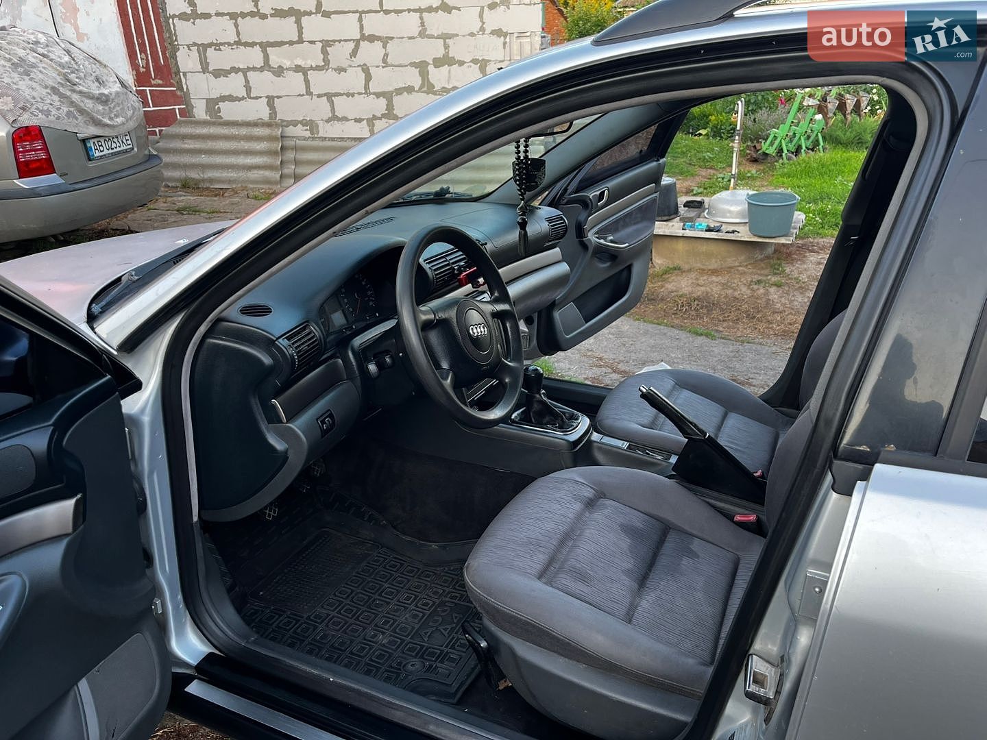 Audi A4 1999 VIN WAUZZZ8DZYA006293 фото оголошення 11 з 11