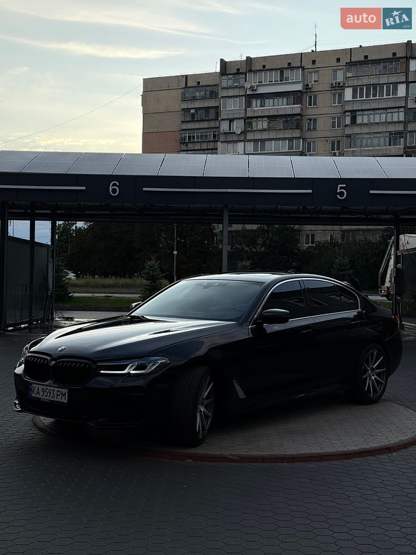 BMW 5 Series 2019 VIN WBAJR3C01LCD61215 фото оголошення 3 з 23