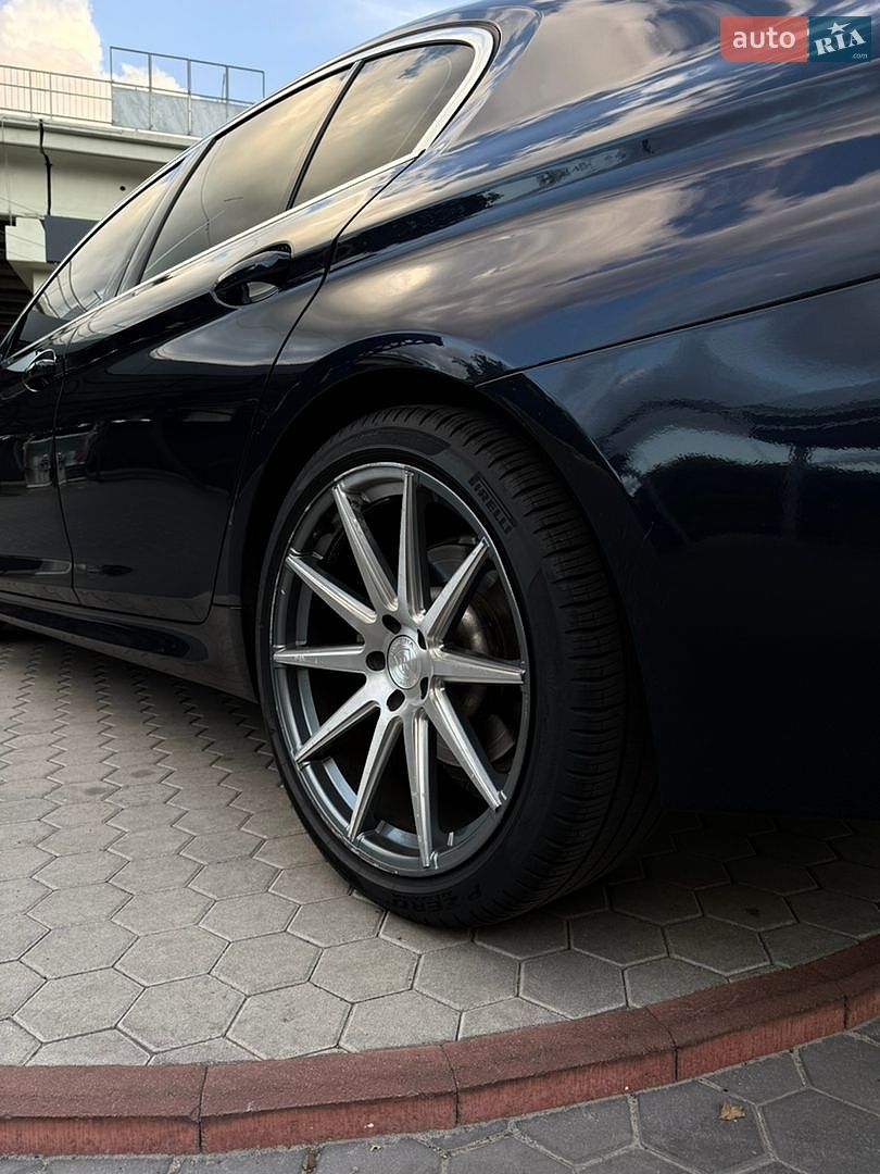 BMW 5 Series 2019 VIN WBAJR3C01LCD61215 фото оголошення 6 з 23