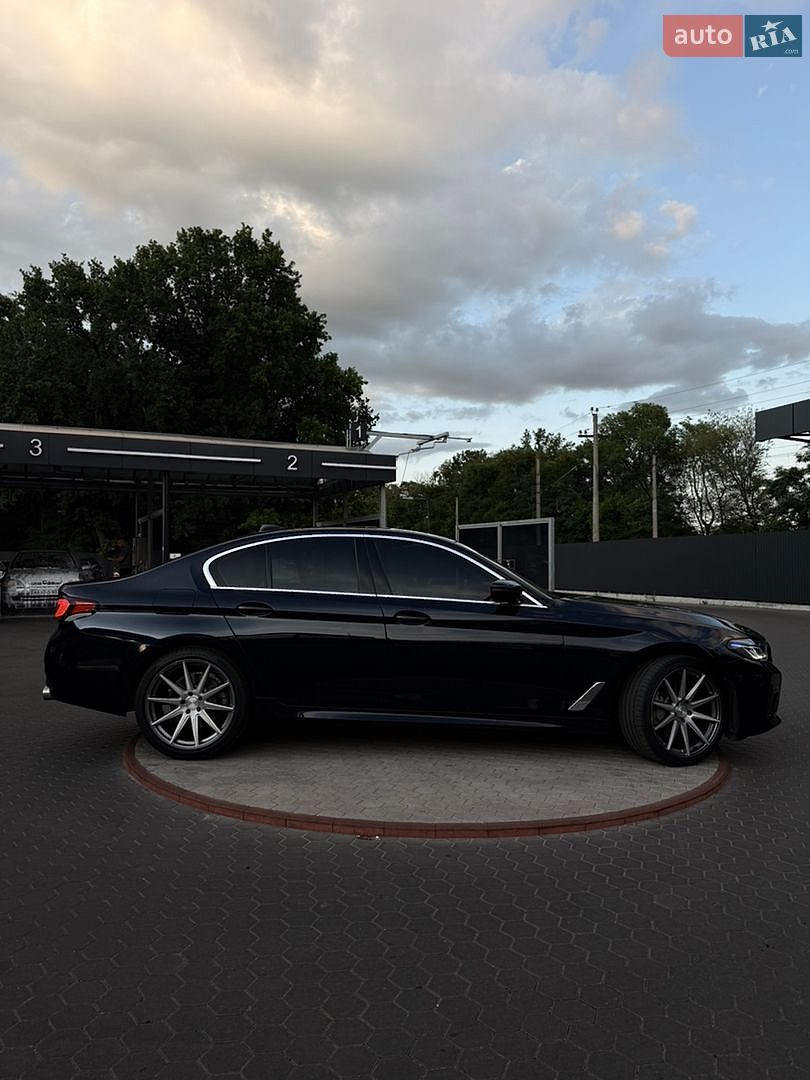 BMW 5 Series 2019 VIN WBAJR3C01LCD61215 фото оголошення 9 з 23