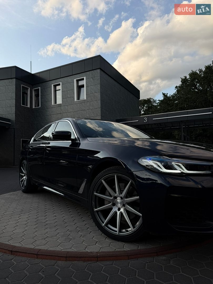 BMW 5 Series 2019 VIN WBAJR3C01LCD61215 фото оголошення 11 з 23