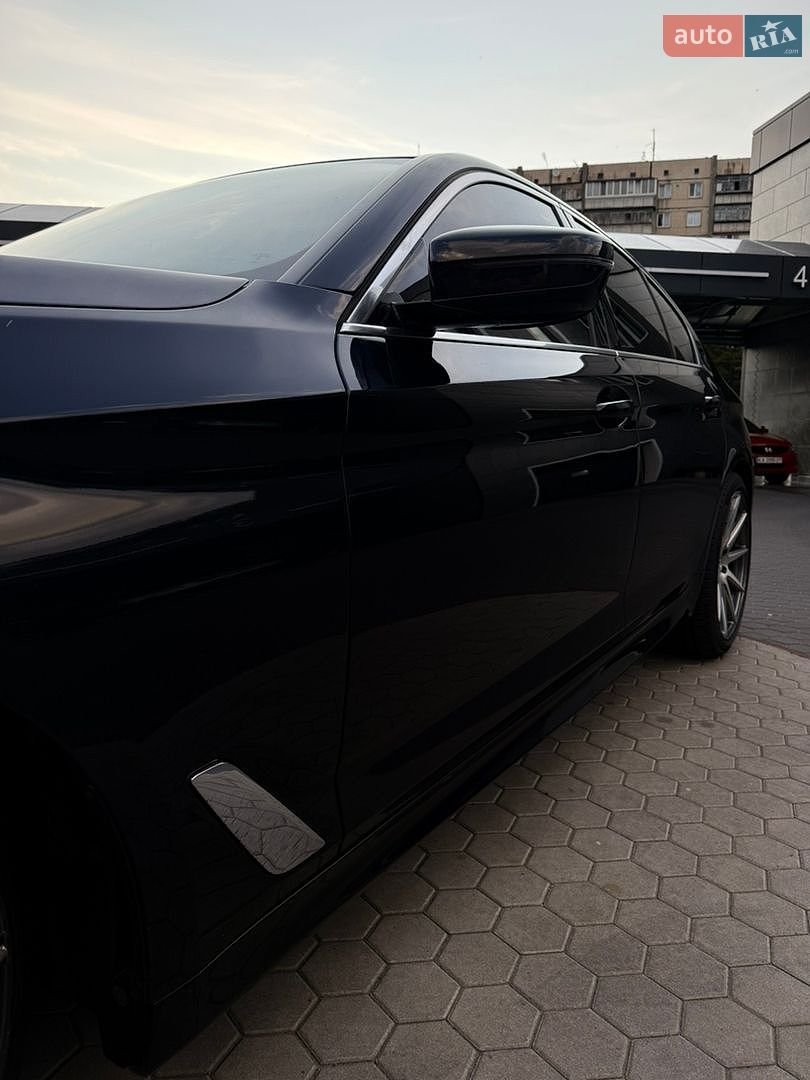 BMW 5 Series 2019 VIN WBAJR3C01LCD61215 фото оголошення 17 з 23