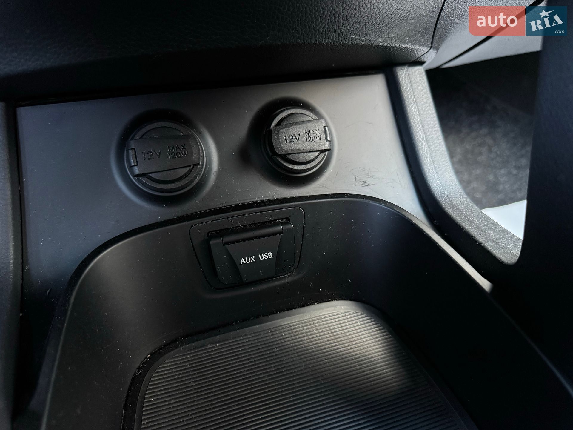 Hyundai Santa FE 2013 VIN KMHST81UAEU231967 фото оголошення 29 з 121