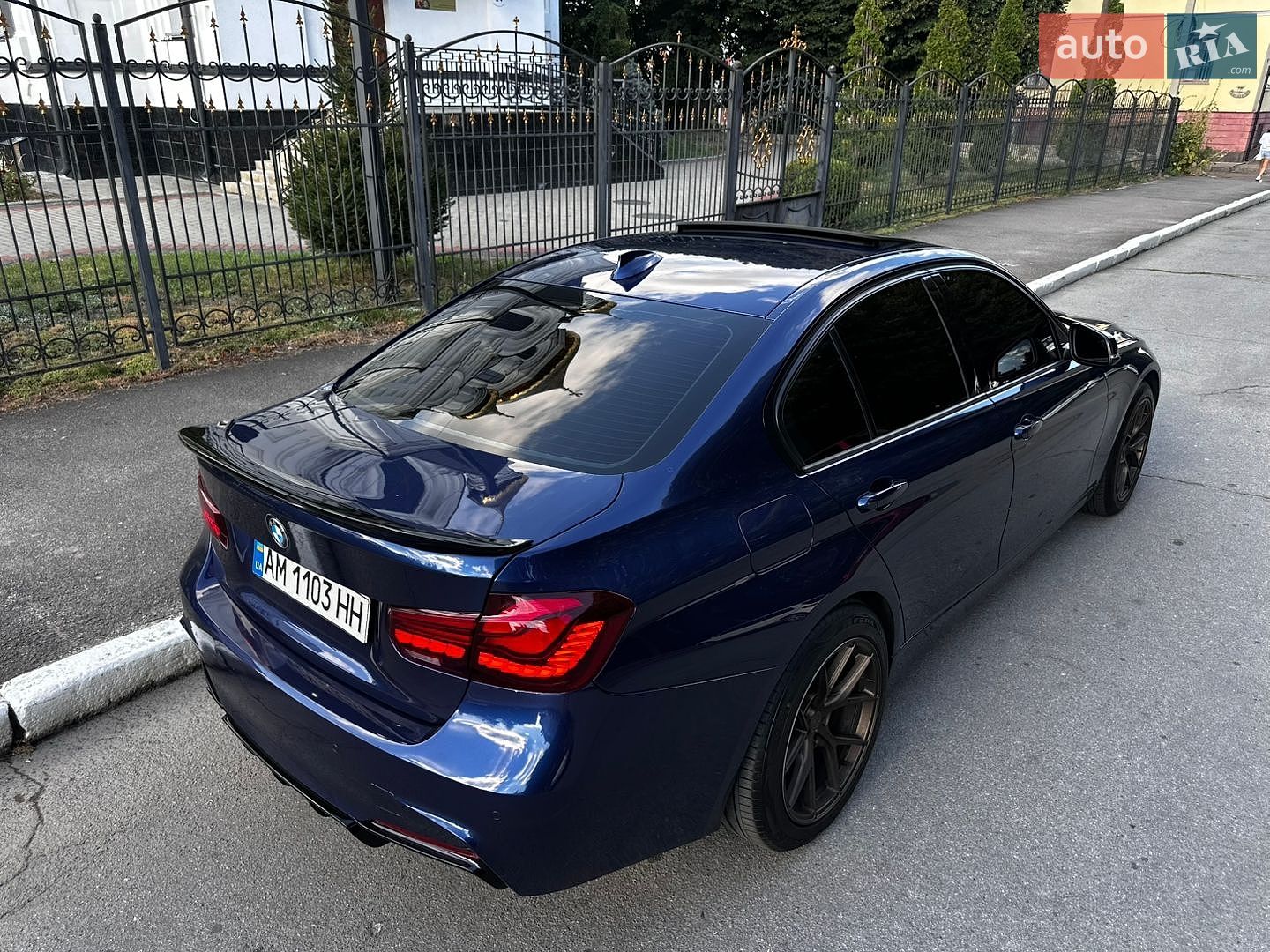 BMW 3 Series 2015 VIN WBA8E7C52GK415434 фото оголошення 6 з 33