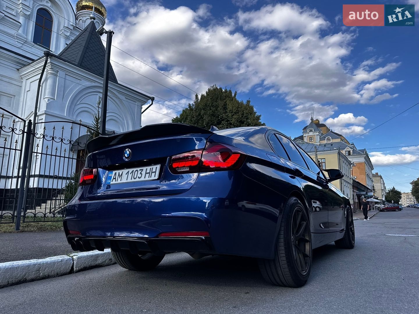 BMW 3 Series 2015 VIN WBA8E7C52GK415434 фото оголошення 3 з 33