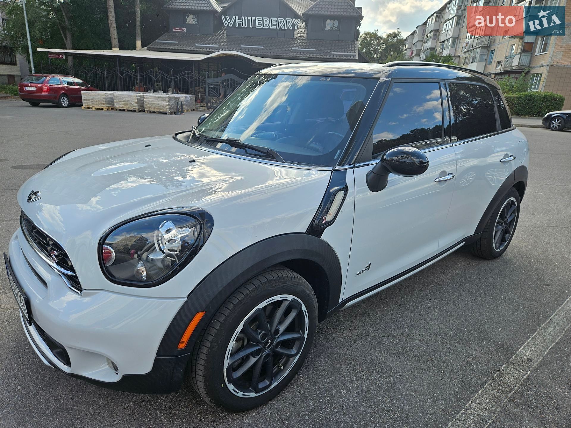 Mini Countryman 2016 VIN WMWZC5C51GWU04805 фото оголошення 4 з 11