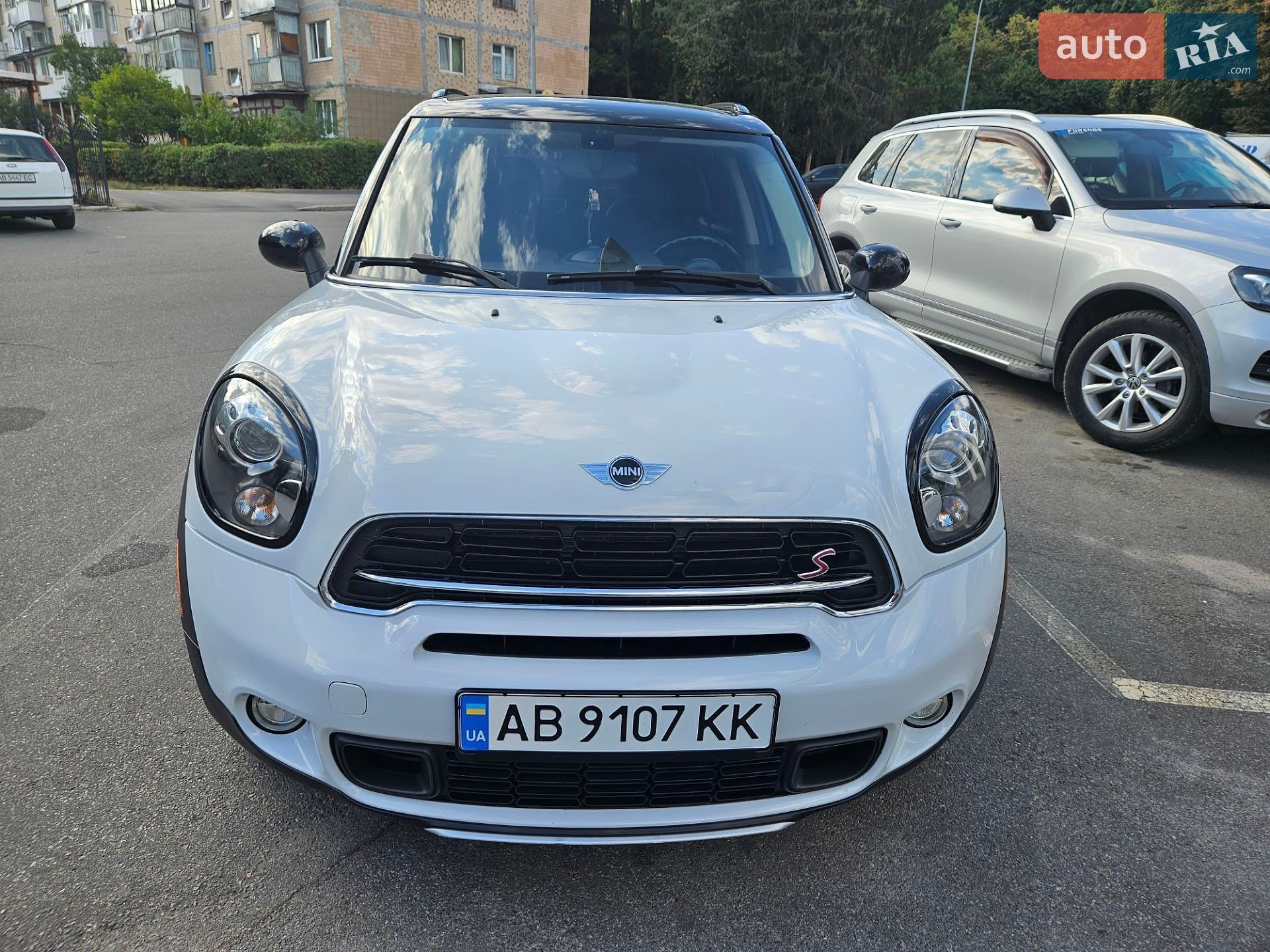 Mini Countryman 2016 VIN WMWZC5C51GWU04805 фото оголошення 2 з 11