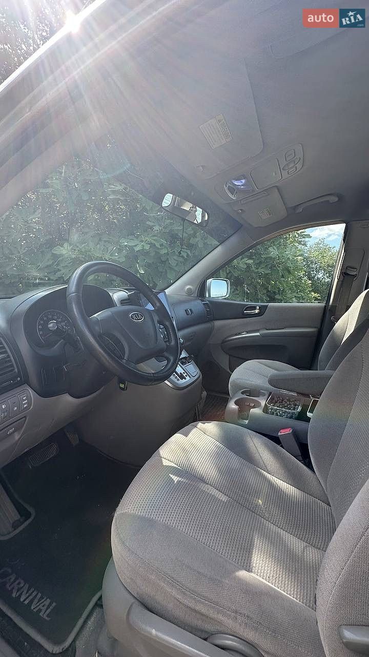 KIA Carnival 2007 VIN Y6LMB75437L000147 фото оголошення 8 з 13