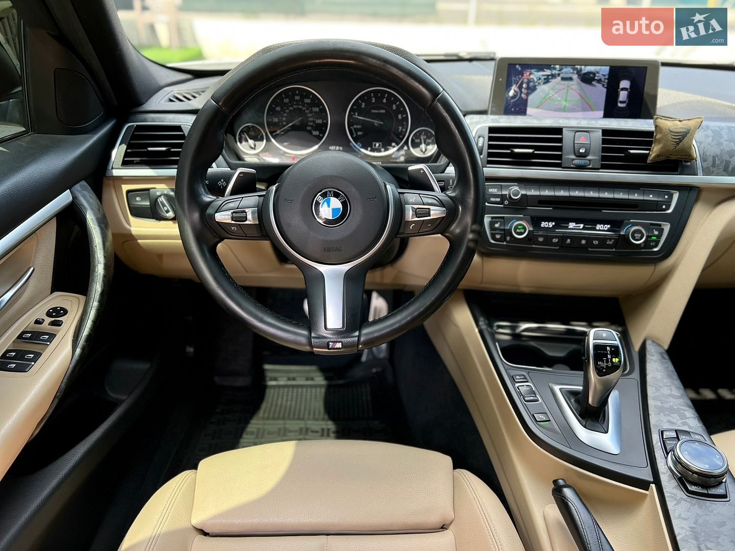 BMW 3 Series 2017 VIN WBA8B9G36HNU54394 фото оголошення 10 з 32