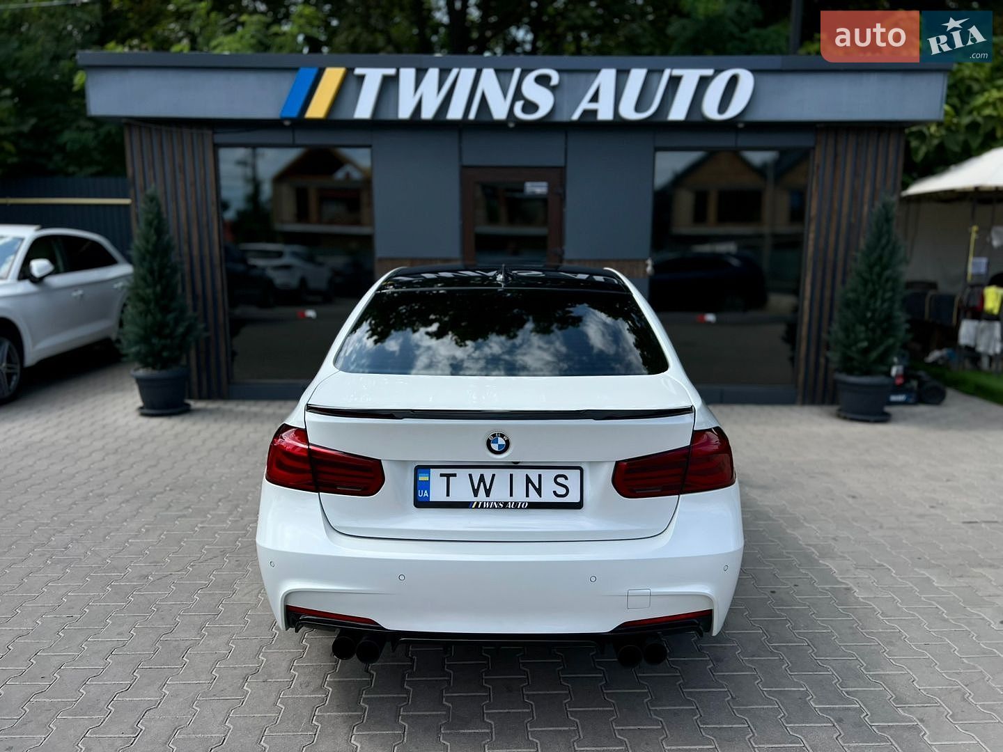 BMW 3 Series 2017 VIN WBA8B9G36HNU54394 фото оголошення 21 з 32