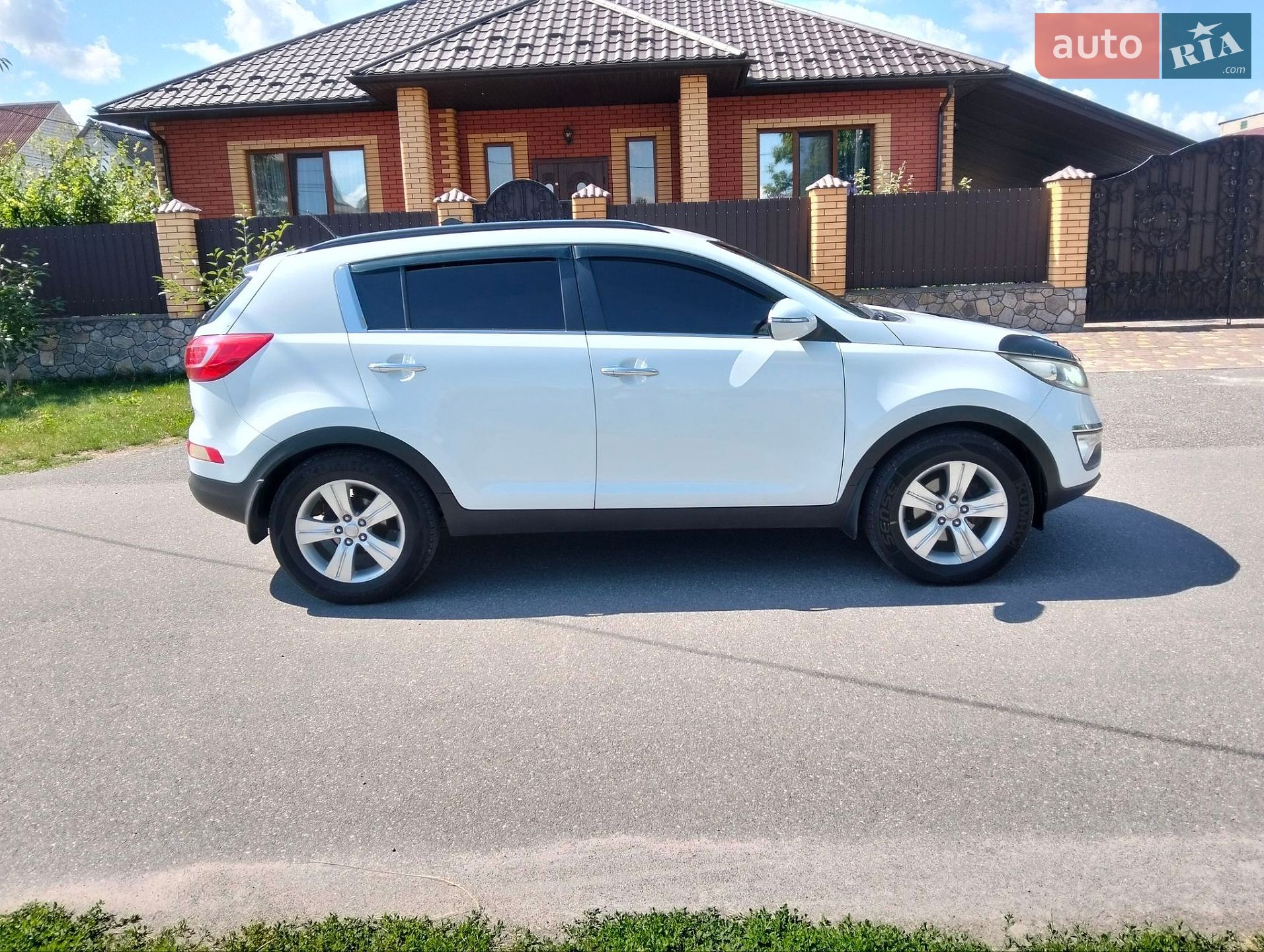 Kia Sportage 2011 VIN U5YPC815ABL045249 фото оголошення 12 з 24