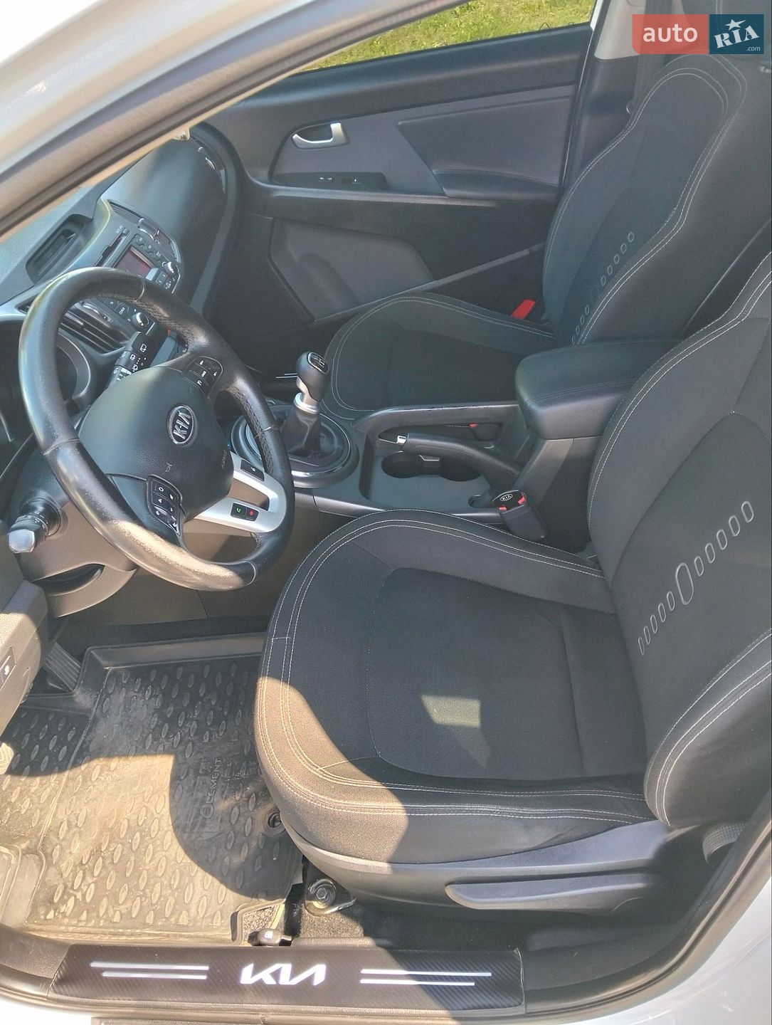 Kia Sportage 2011 VIN U5YPC815ABL045249 фото оголошення 16 з 24
