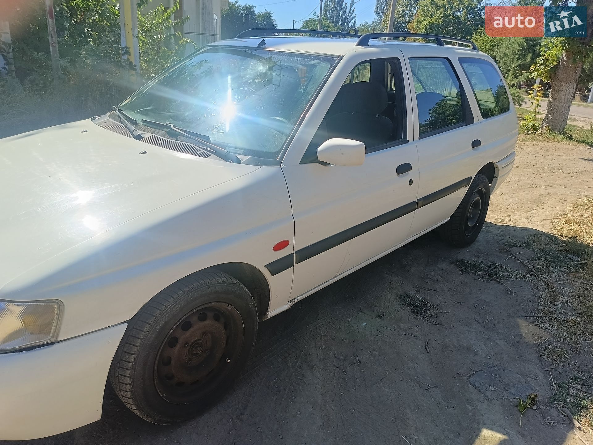 Ford Escort 1998 VIN WF0NXXGCANWM54568 фото оголошення 3 з 5