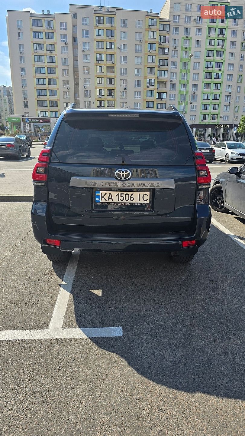 Toyota Land Cruiser Prado 2019 VIN JTEBR3FJ70K145004 фото оголошення 3 з 6