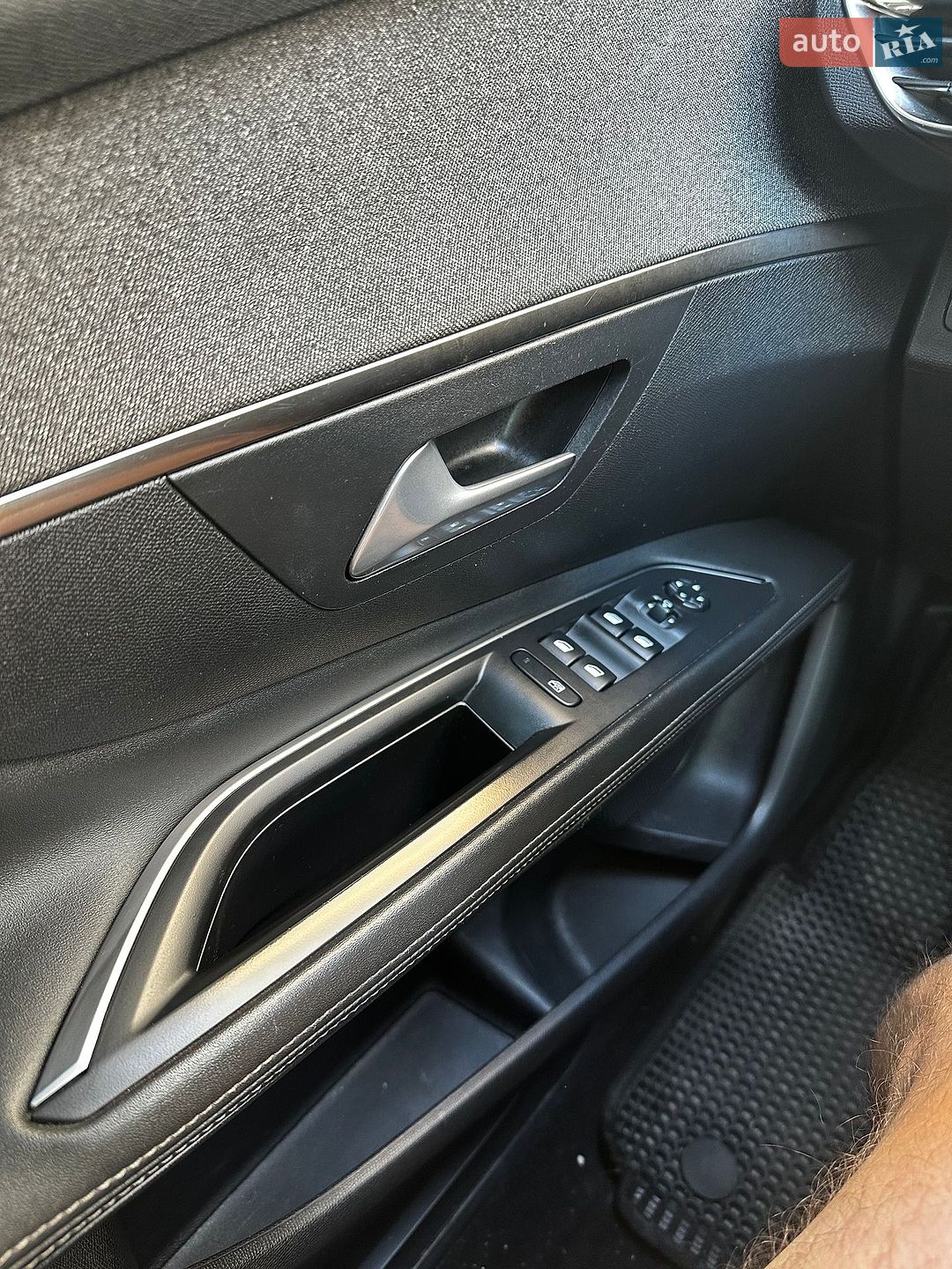 Peugeot 3008 2019 VIN VF3MCYHZRKS224010 фото оголошення 13 з 20