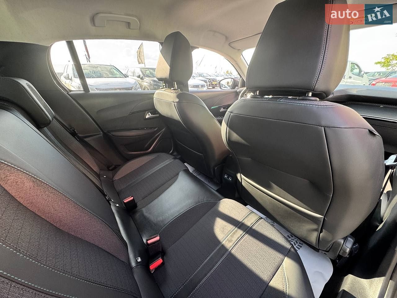 Peugeot 208 2019 VIN VR3UPHNSSKT121753 фото оголошення 42 з 51