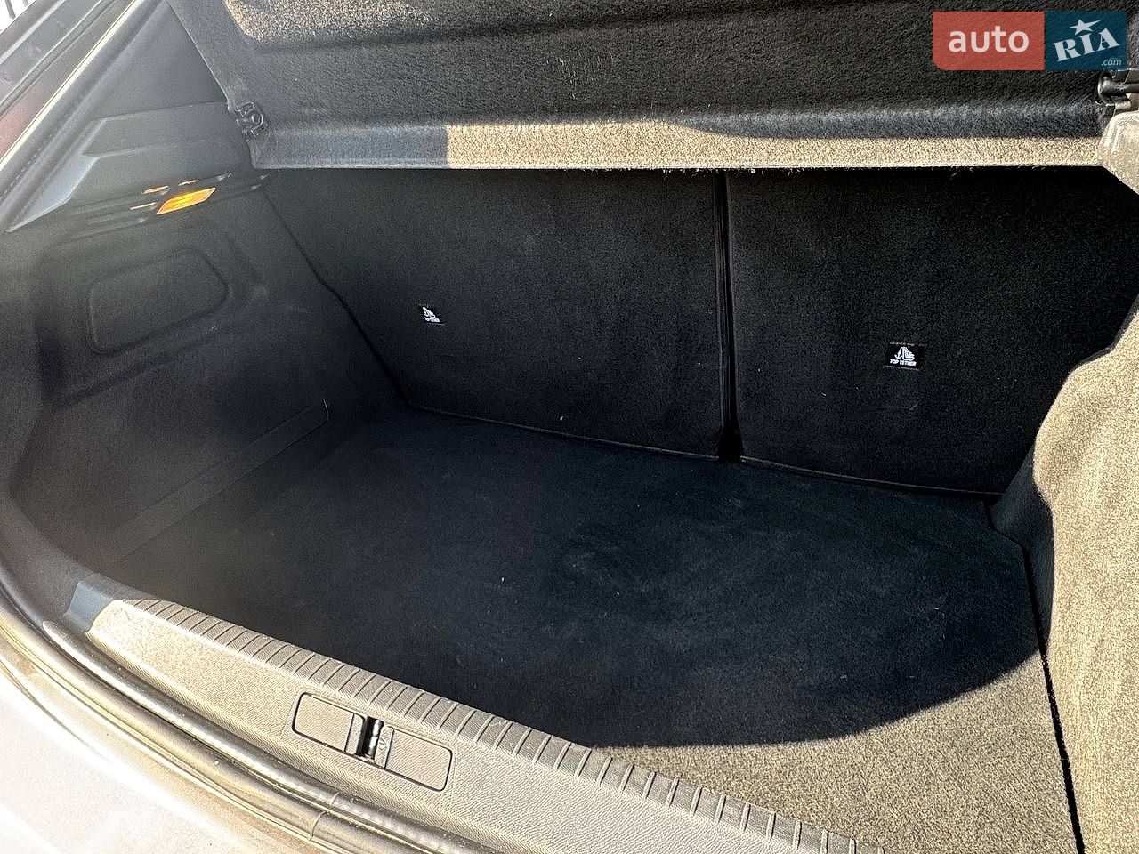 Peugeot 208 2019 VIN VR3UPHNSSKT121753 фото оголошення 49 з 51