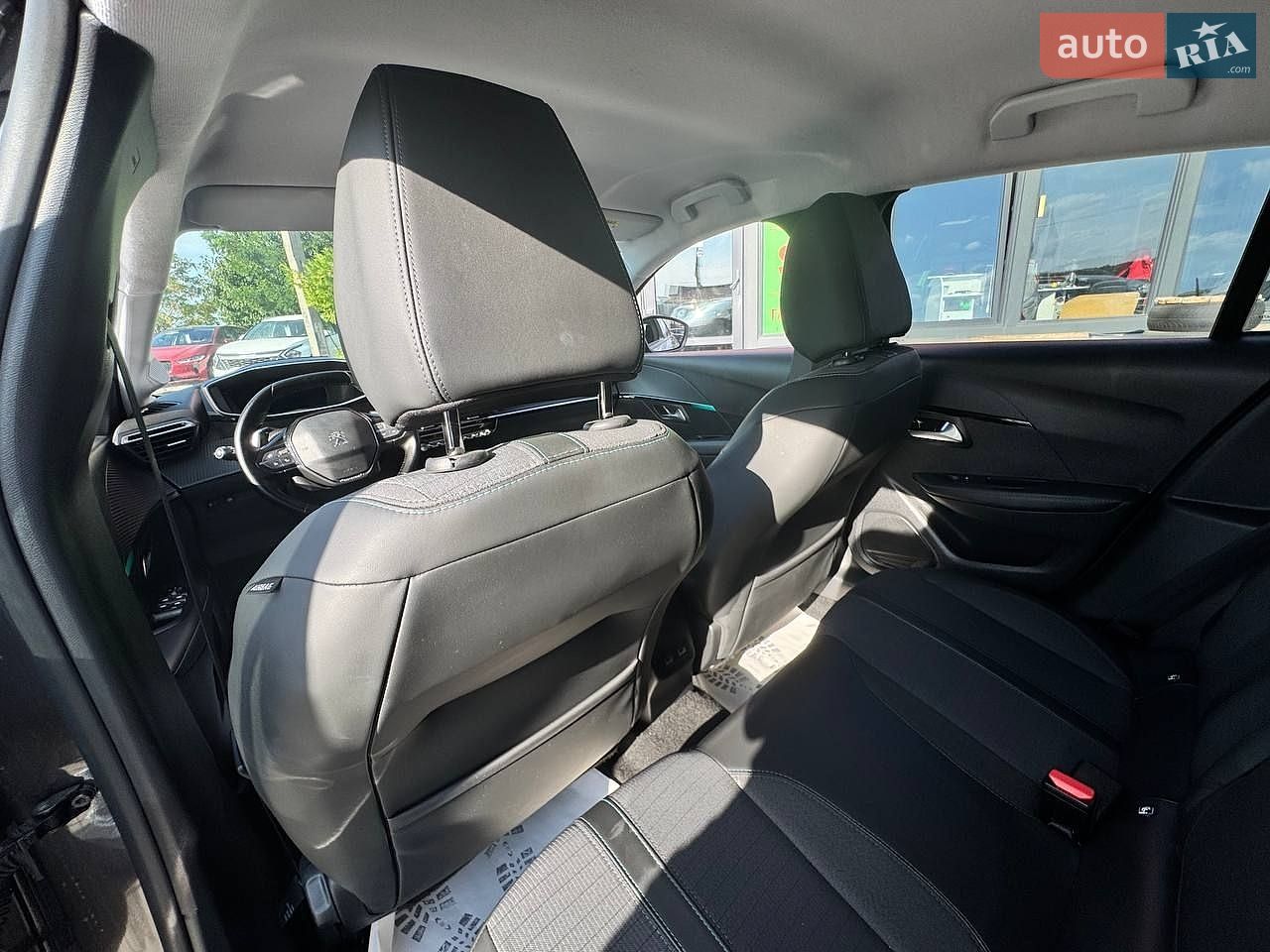 Peugeot 208 2019 VIN VR3UPHNSSKT121753 фото оголошення 39 з 51