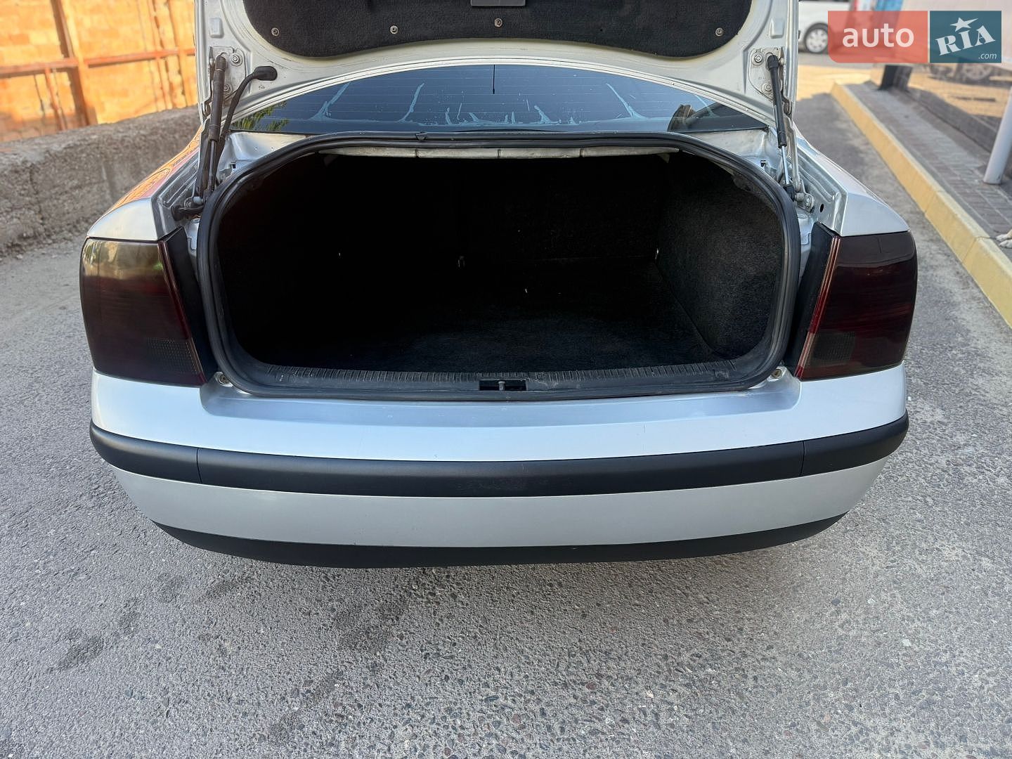 Volkswagen Passat 1999 VIN WVWZZZ3BZXX038593 фото оголошення 11 з 19
