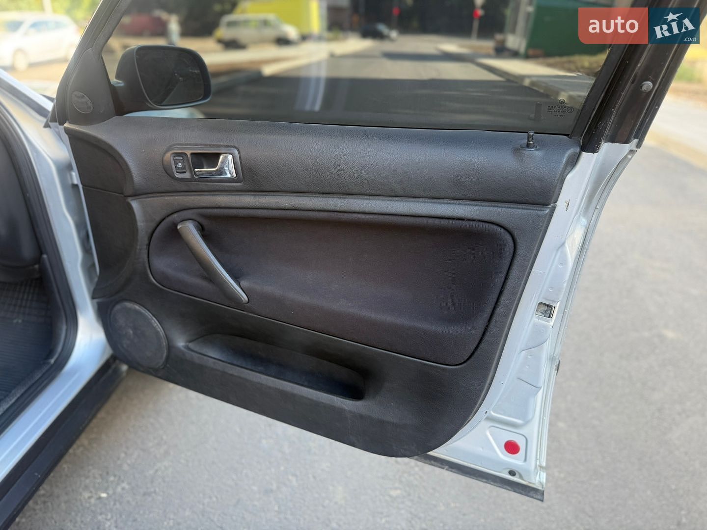 Volkswagen Passat 1999 VIN WVWZZZ3BZXX038593 фото оголошення 18 з 19