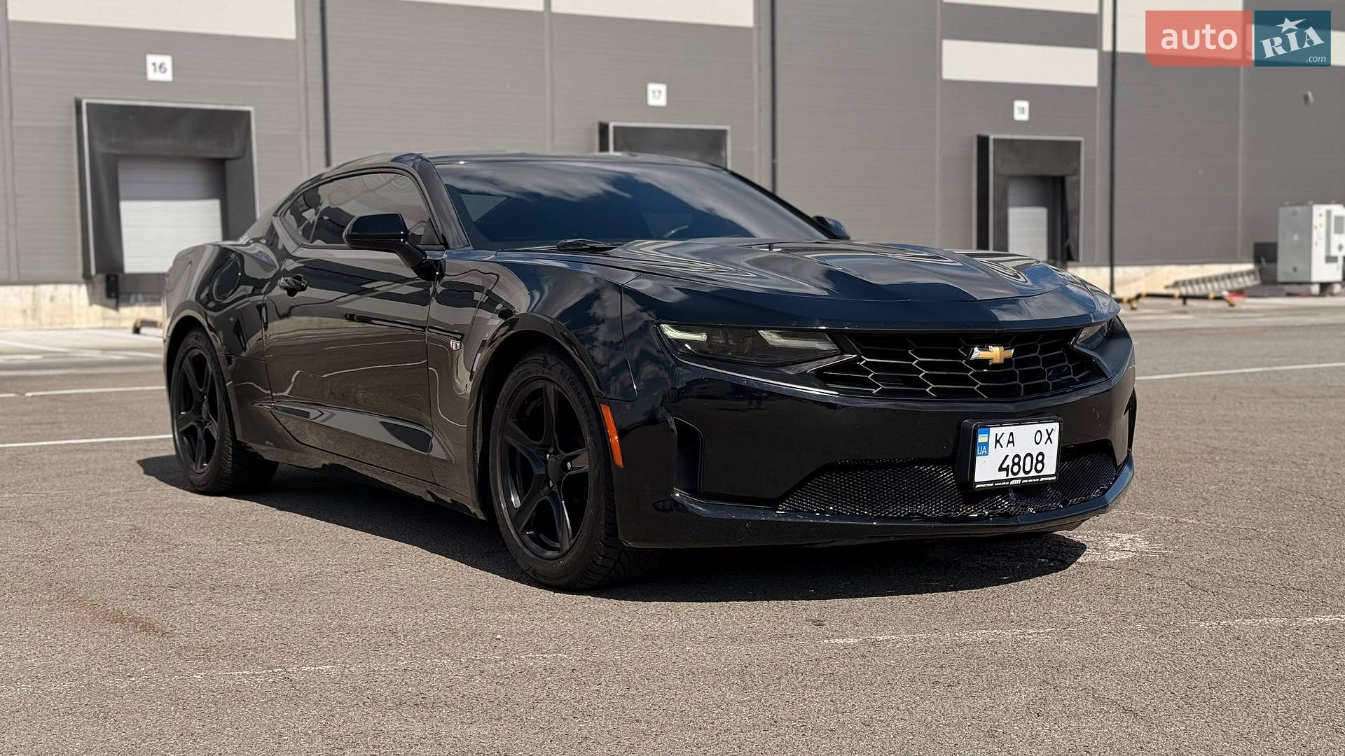Chevrolet Camaro 2018 VIN 1G1FB1RX8K0108582 фото оголошення 3 з 32