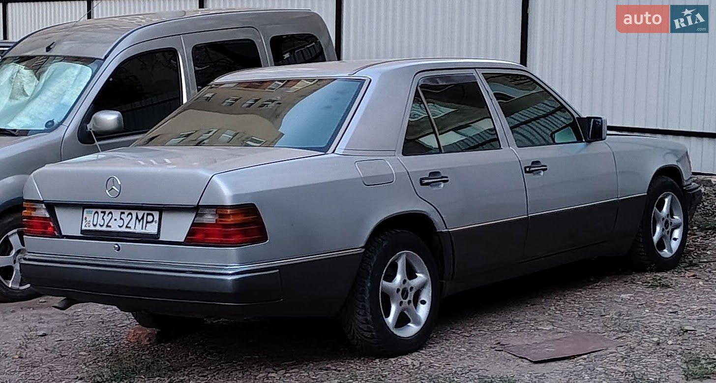 Mercedes-Benz E-Class 1992 VIN WDB1241251B700355 фото оголошення 10 з 45