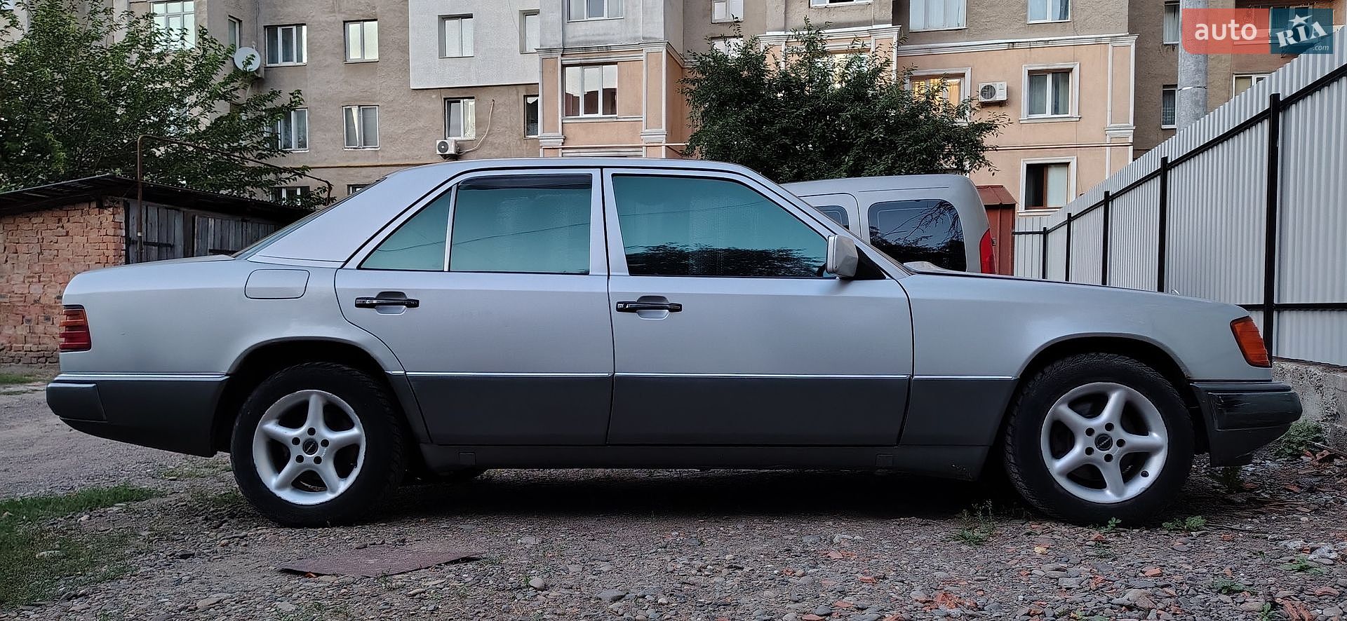 Mercedes-Benz E-Class 1992 VIN WDB1241251B700355 фото оголошення 6 з 45