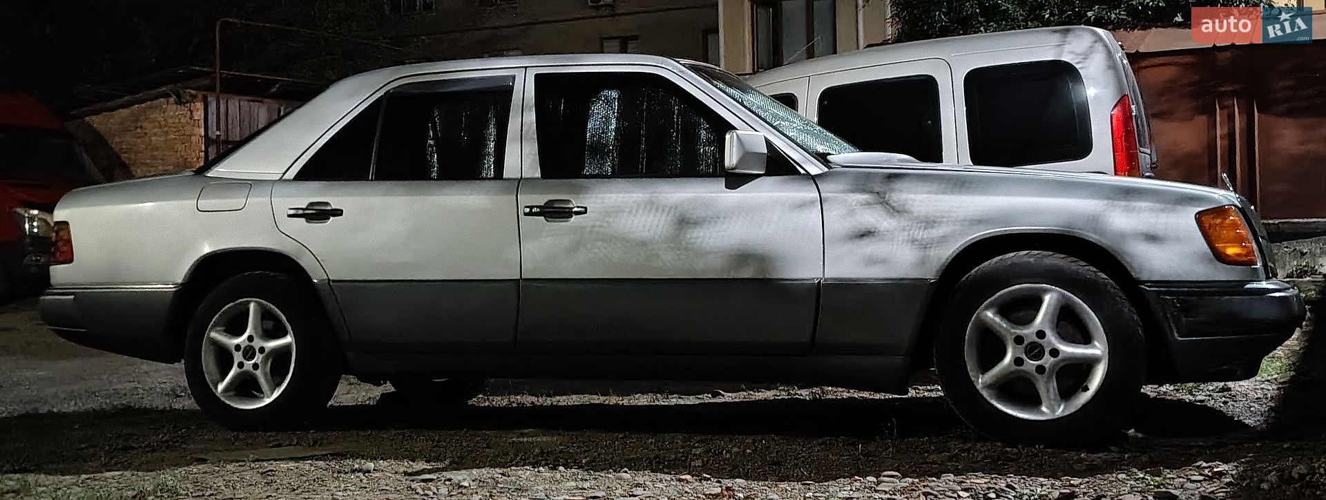 Mercedes-Benz E-Class 1992 VIN WDB1241251B700355 фото оголошення 36 з 45
