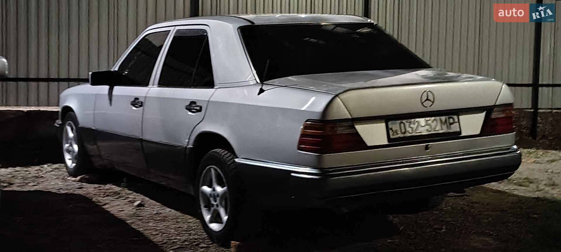 Mercedes-Benz E-Class 1992 VIN WDB1241251B700355 фото оголошення 40 з 45