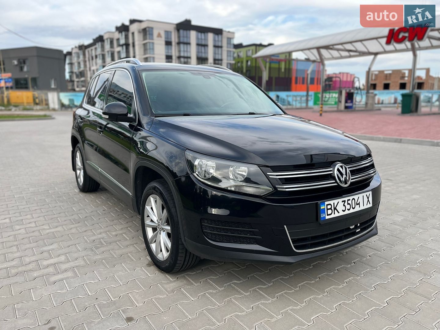 Volkswagen Tiguan 2017 VIN WVGSV7AX1HK032546 фото оголошення 2 з 43