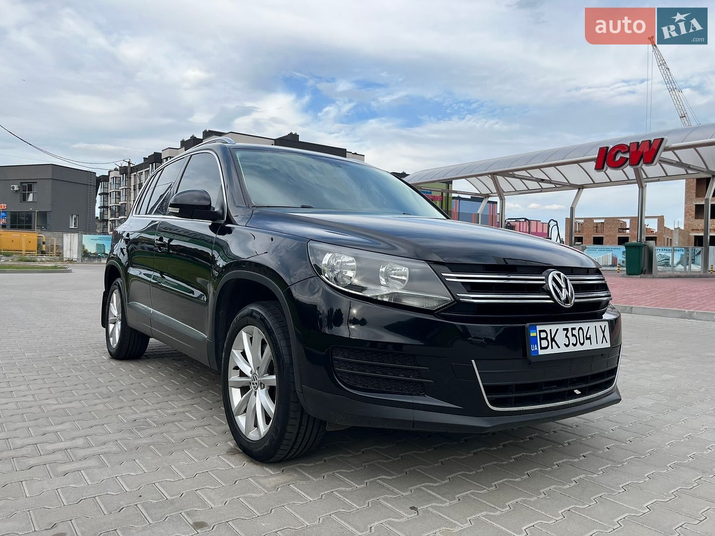 Volkswagen Tiguan 2017 VIN WVGSV7AX1HK032546 фото оголошення 10 з 43