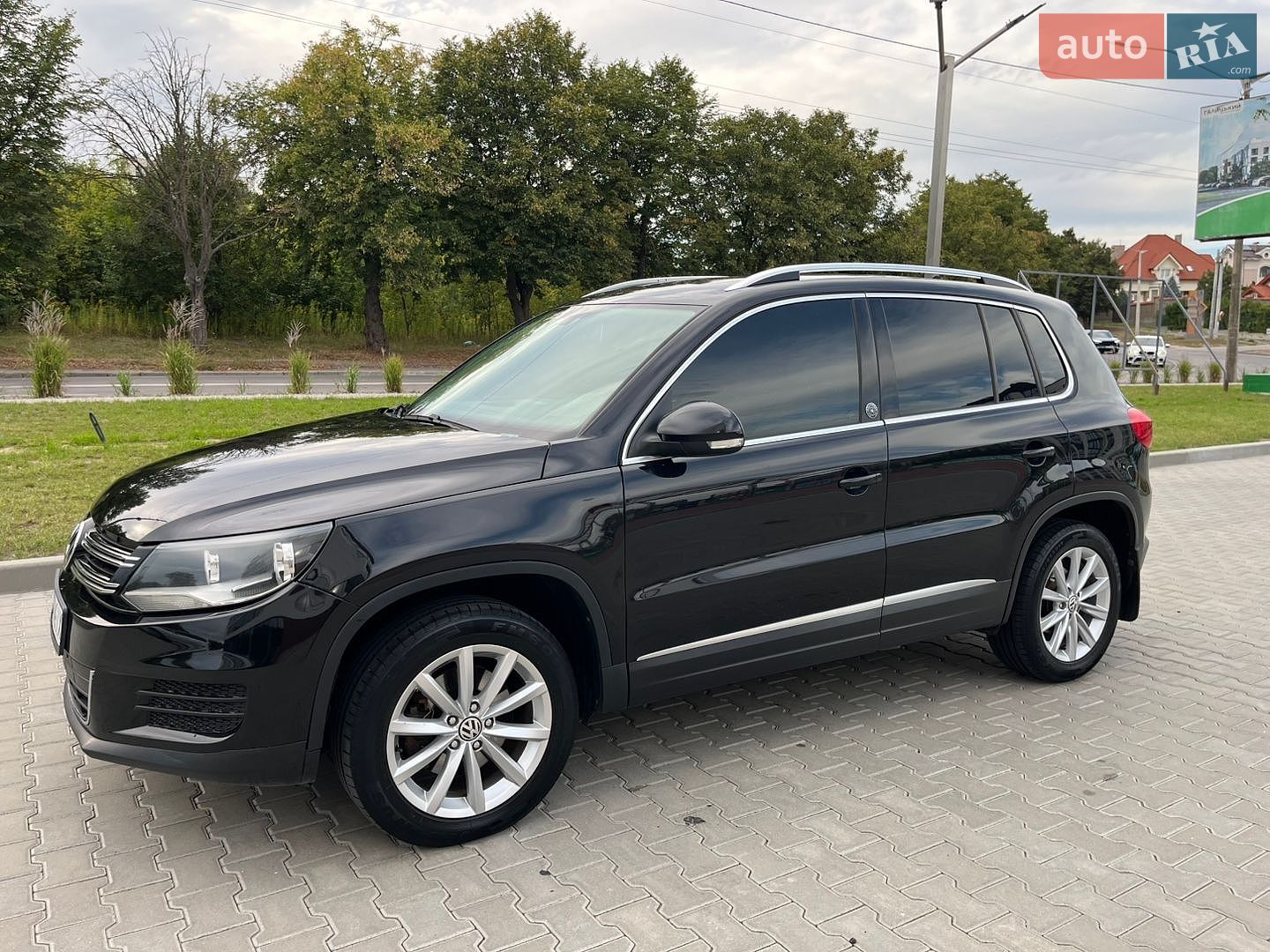 Volkswagen Tiguan 2017 VIN WVGSV7AX1HK032546 фото оголошення 15 з 43