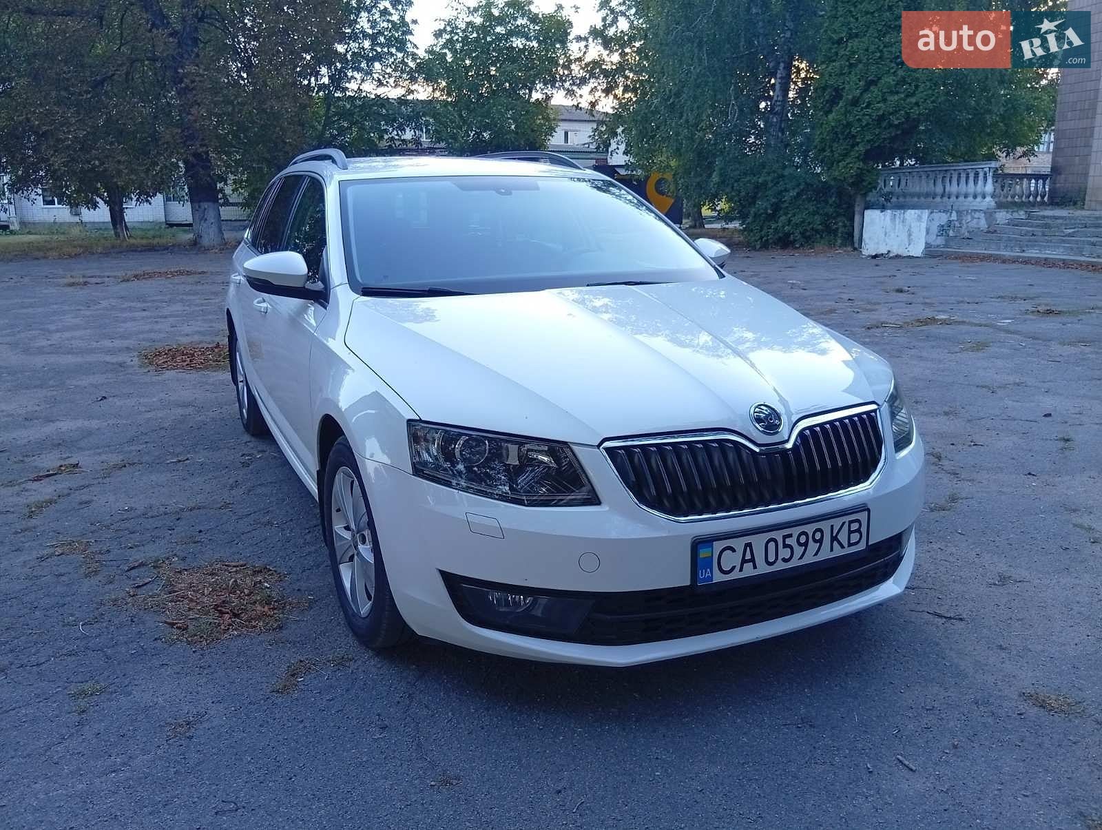 Skoda Octavia 2013 VIN TMBJG7NE3E0085775 фото оголошення 2 з 24