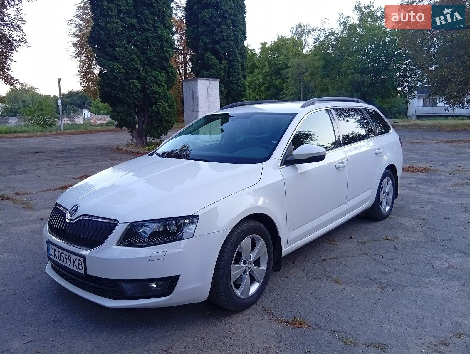 Skoda Octavia 2013 VIN TMBJG7NE3E0085775 фото оголошення 4 з 24