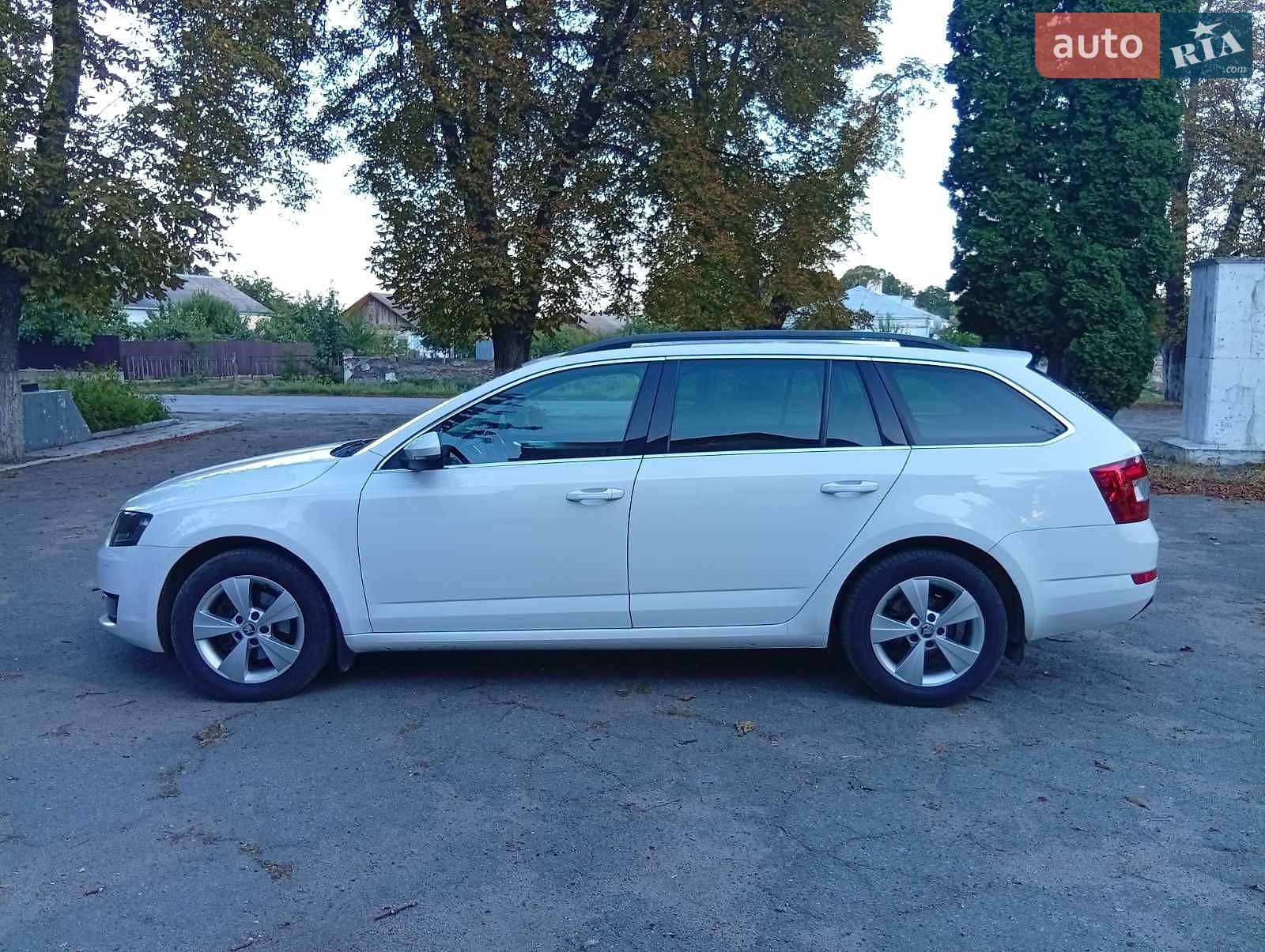 Skoda Octavia 2013 VIN TMBJG7NE3E0085775 фото оголошення 6 з 24