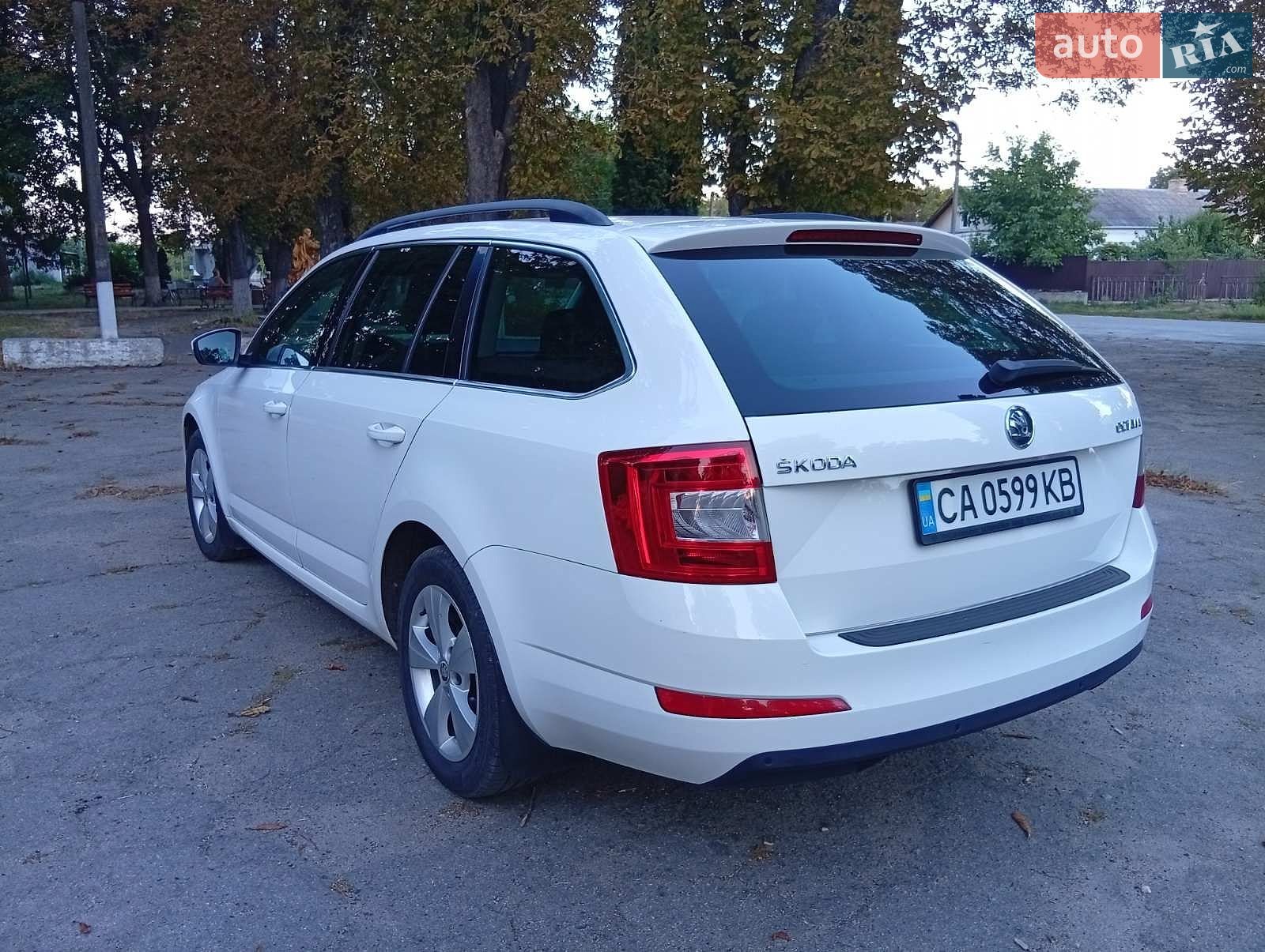Skoda Octavia 2013 VIN TMBJG7NE3E0085775 фото оголошення 8 з 24