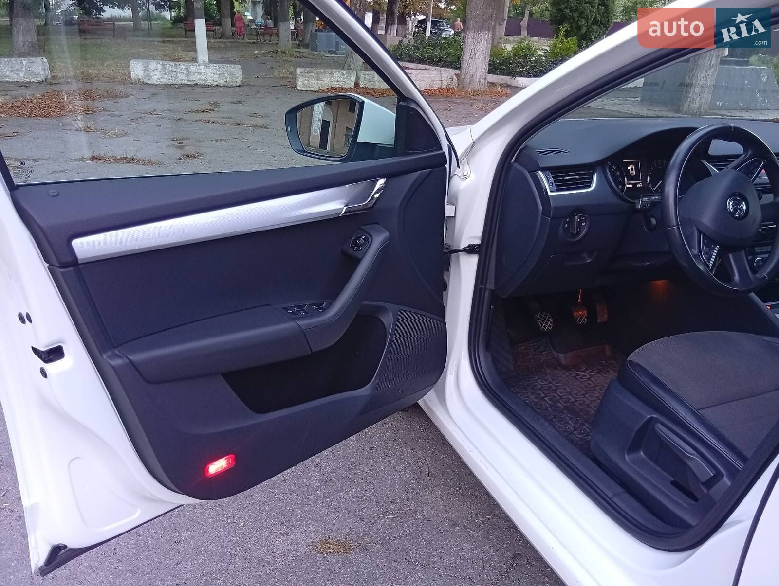 Skoda Octavia 2013 VIN TMBJG7NE3E0085775 фото оголошення 15 з 24