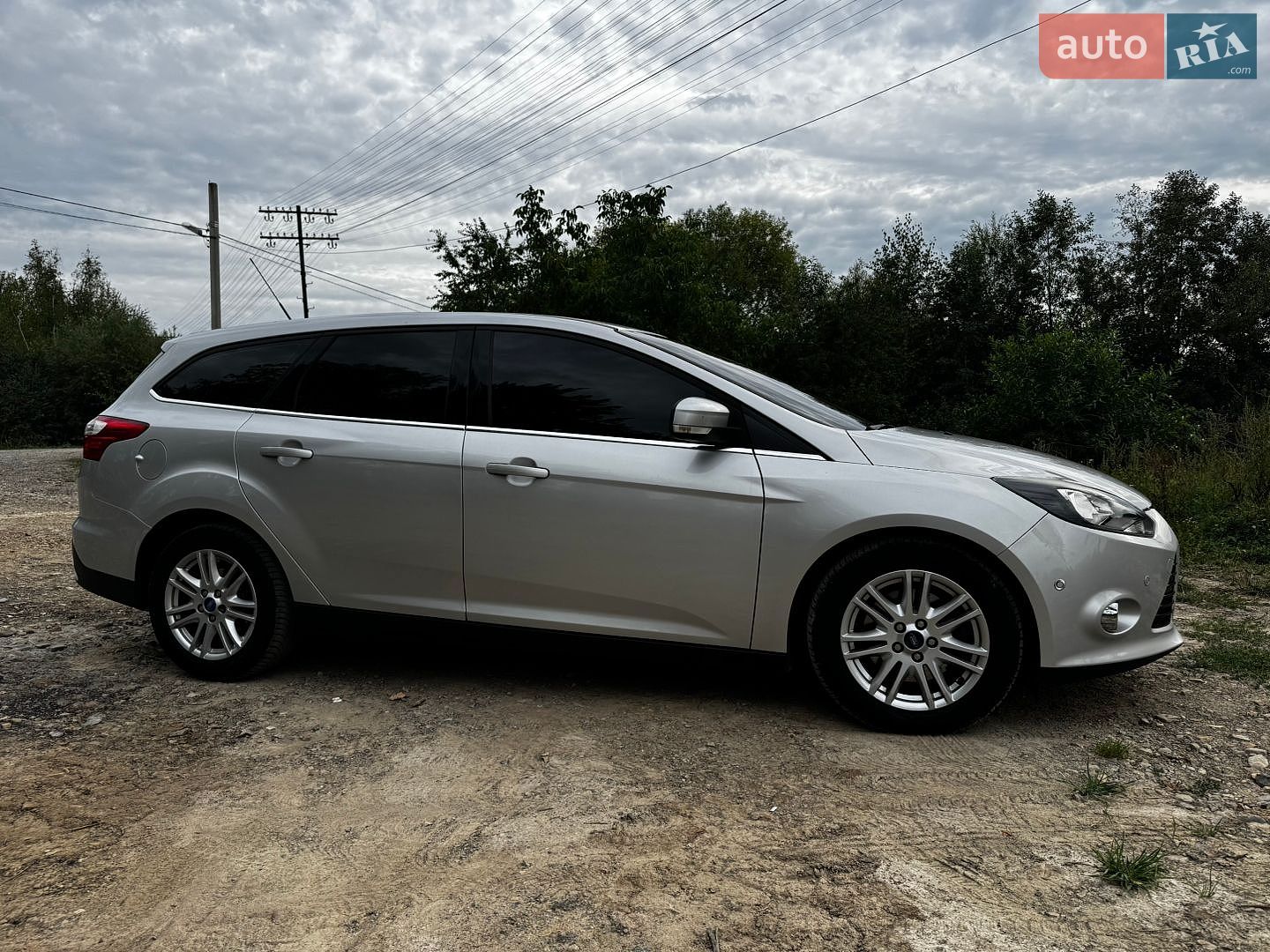 Ford Focus 2012 VIN WF0LXXGCBLCY61169 фото оголошення 3 з 9