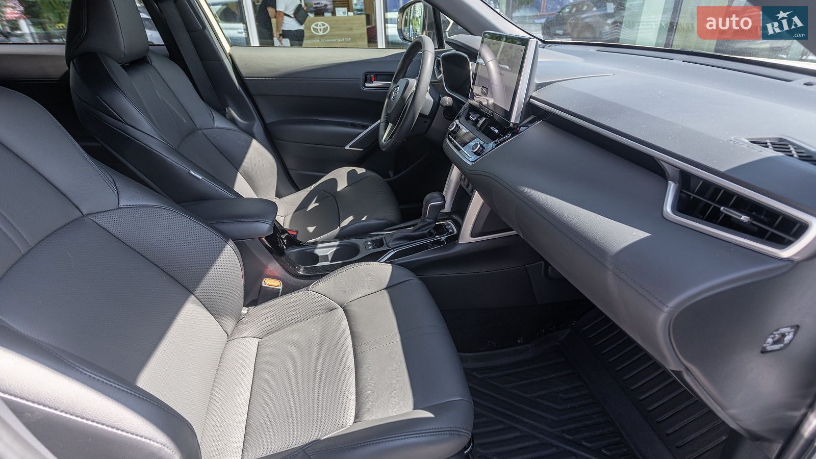 Toyota Corolla Cross 2023 VIN JTNABACB70J028868 фото оголошення 6 з 34