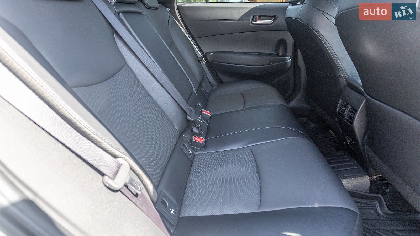 Toyota Corolla Cross 2023 VIN JTNABACB70J028868 фото оголошення 7 з 34