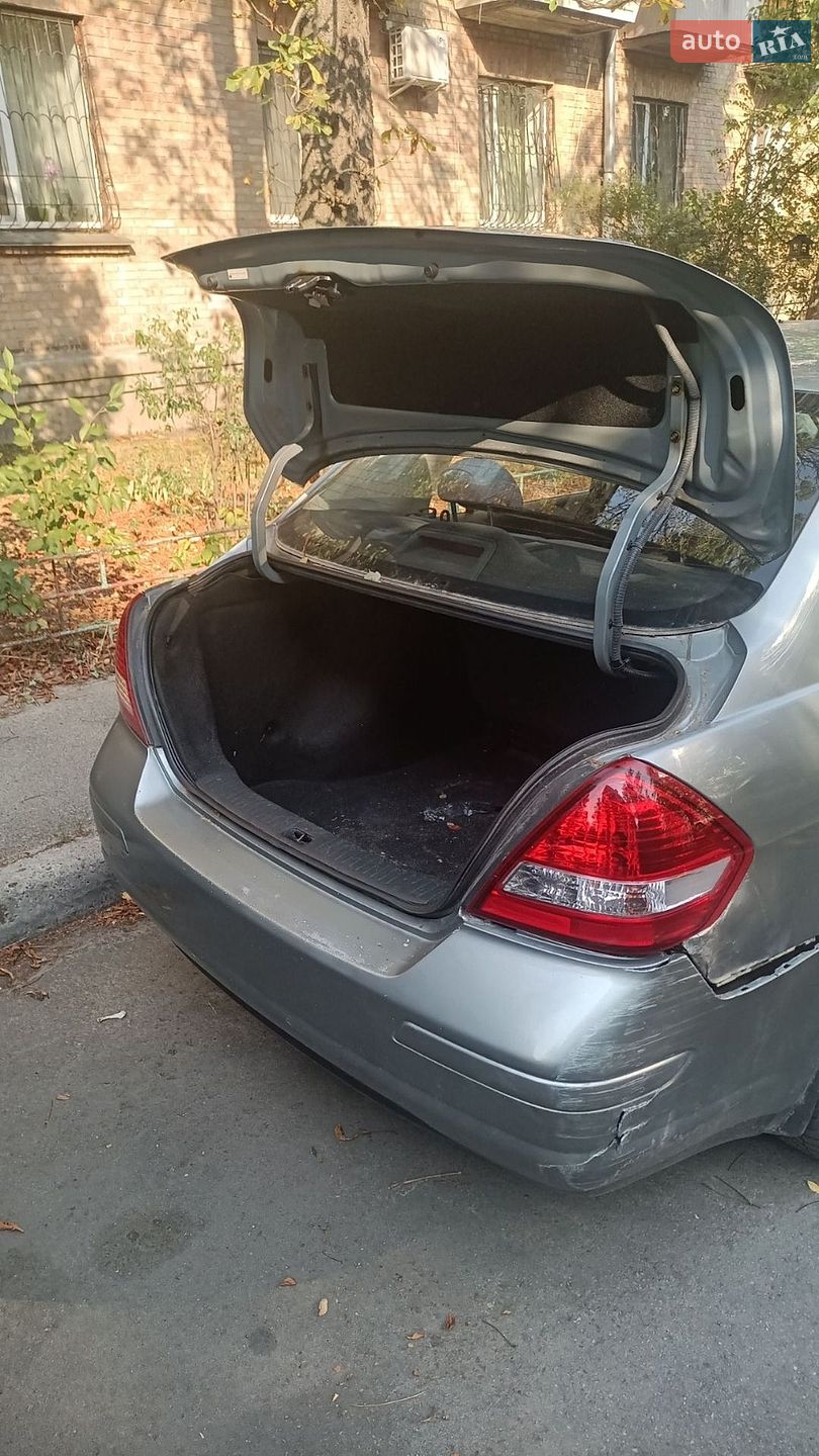 Nissan Versa 2007 VIN 3N1BC11E57L415203 фото оголошення 12 з 23
