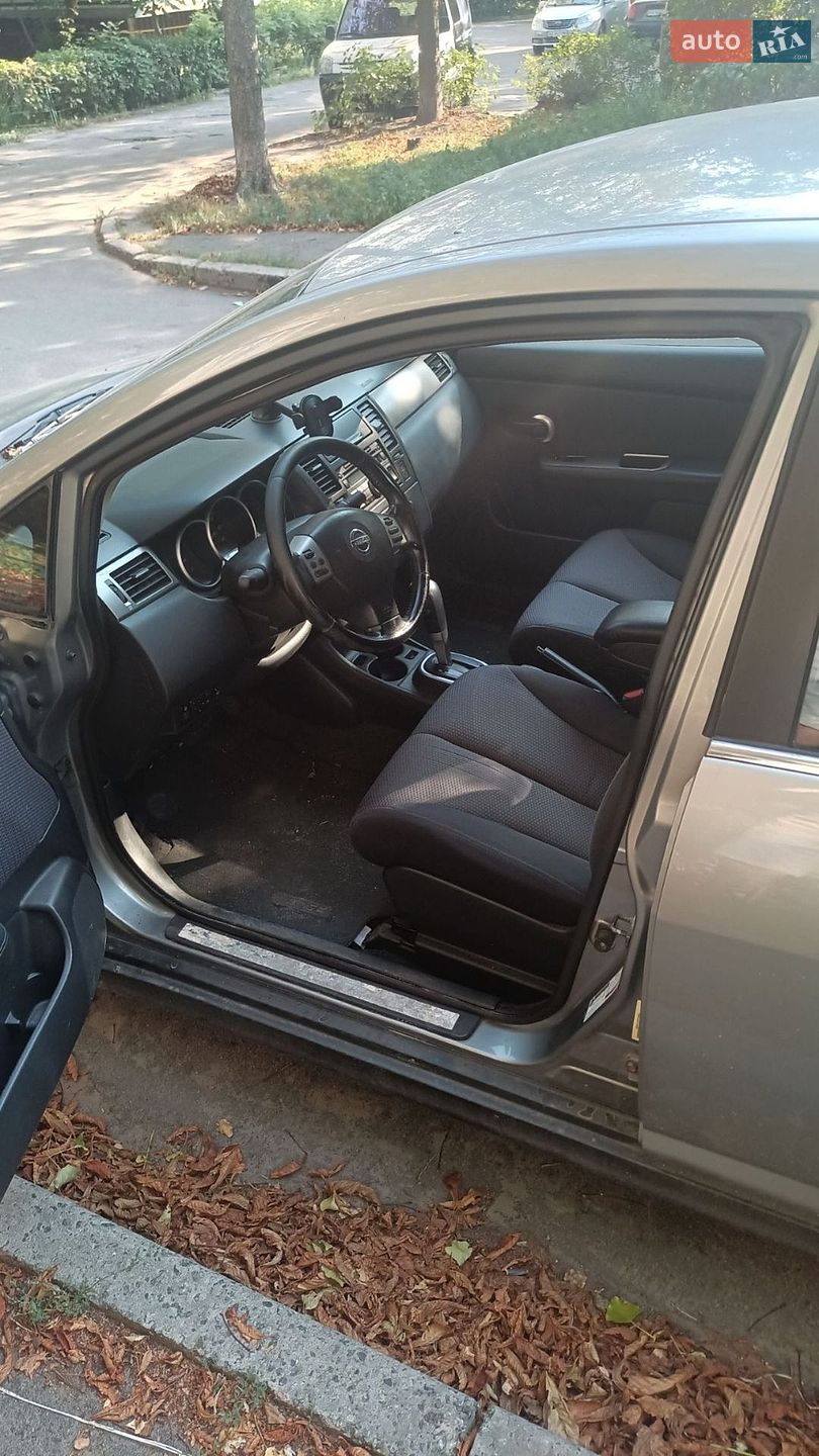 Nissan Versa 2007 VIN 3N1BC11E57L415203 фото оголошення 3 з 23