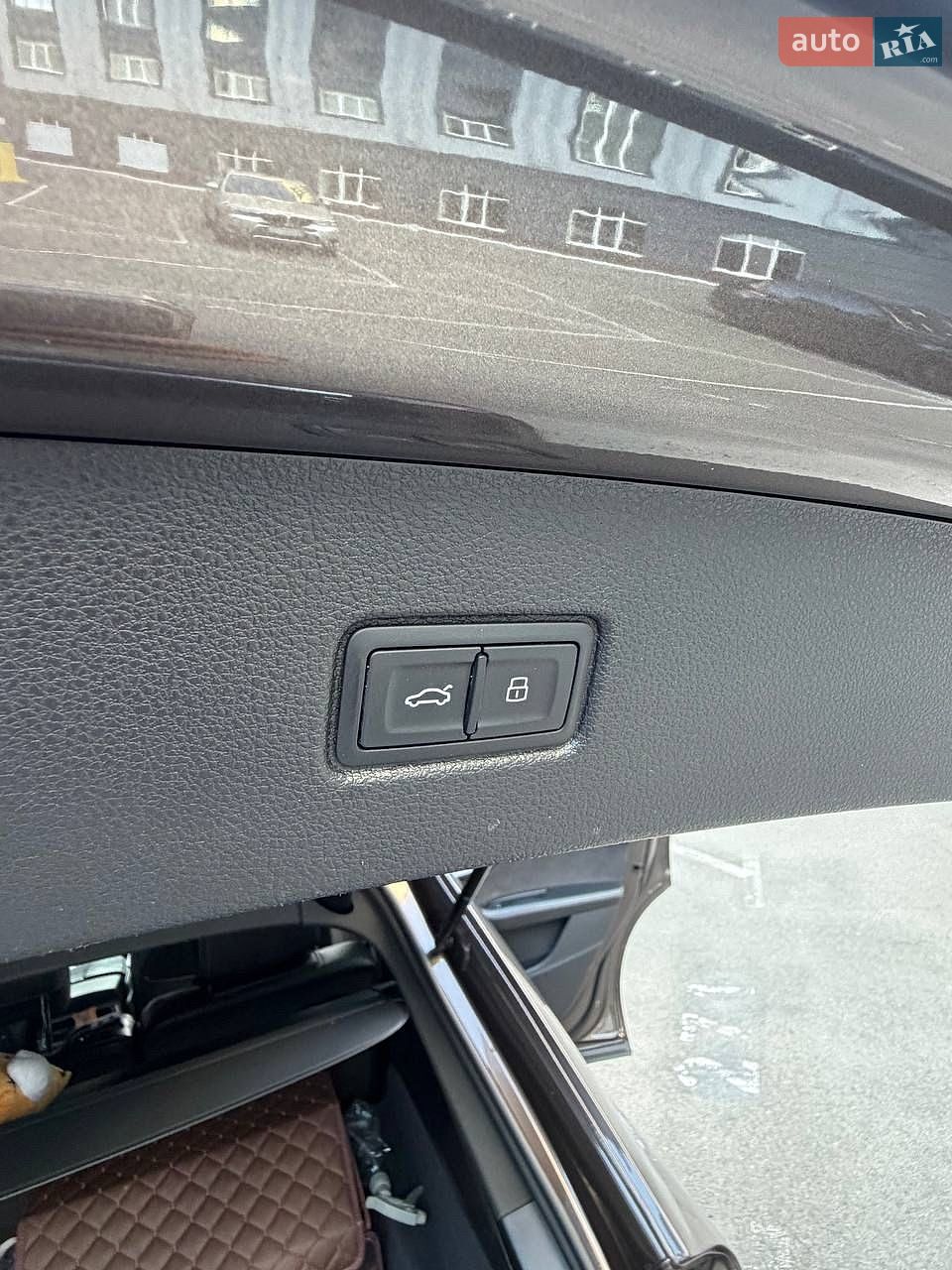 Audi Q7 2016 VIN WAUZZZ4M0HD004730 фото оголошення 7 з 36
